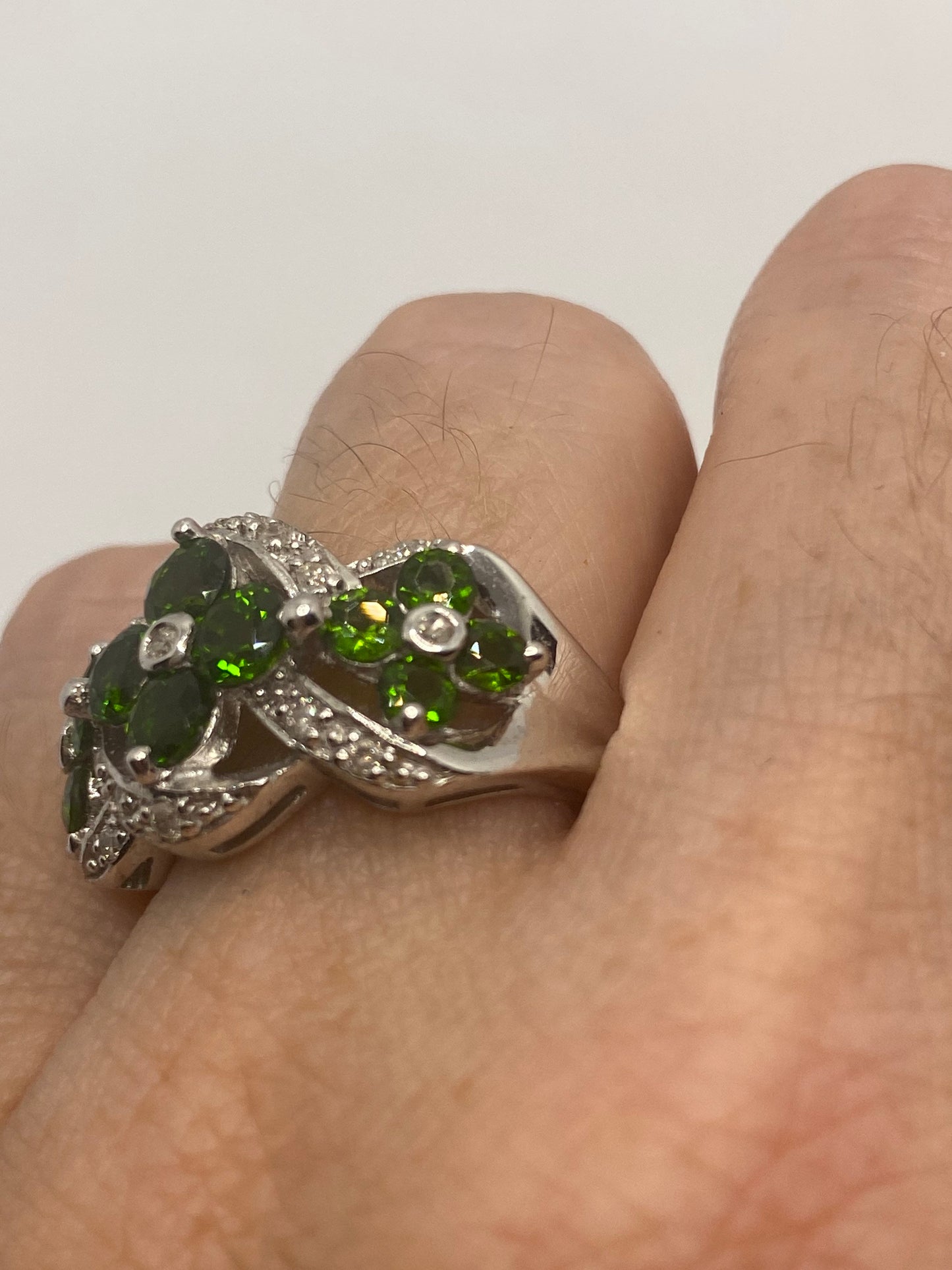 Vintage Green Crome Diopside and White Sapphire 925 Sterling Silver Cocktail Ring