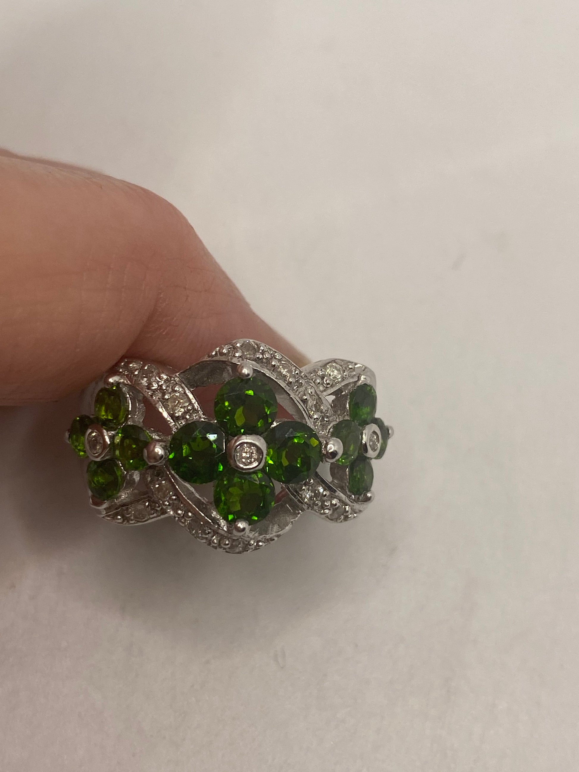 Vintage Green Crome Diopside and White Sapphire 925 Sterling Silver Cocktail Ring