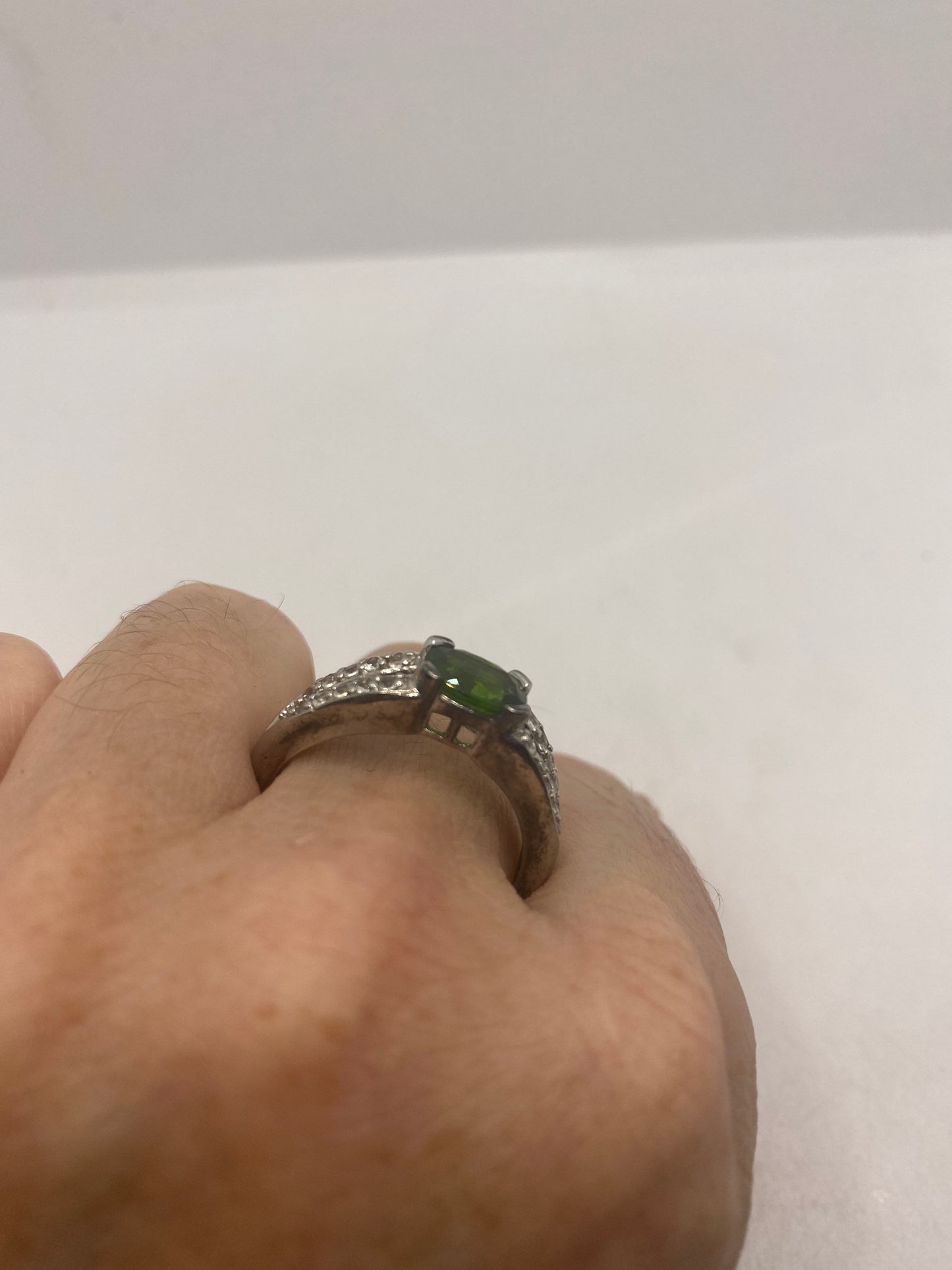 Vintage Green Crome Diopside and White Sapphire 925 Sterling Silver Cocktail Ring