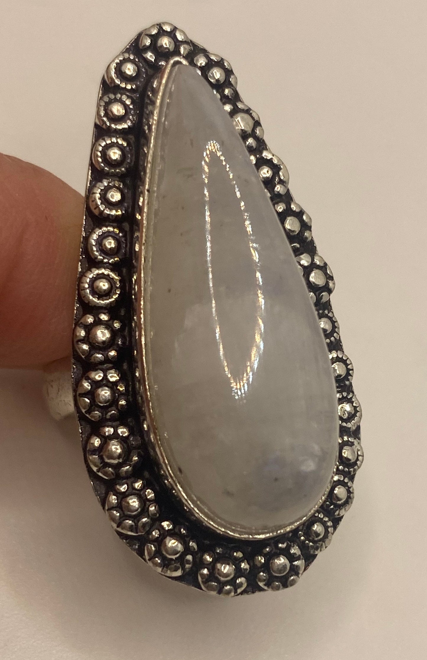 Vintage Genuine Blue White Rainbow Moonstone Ring Size 8