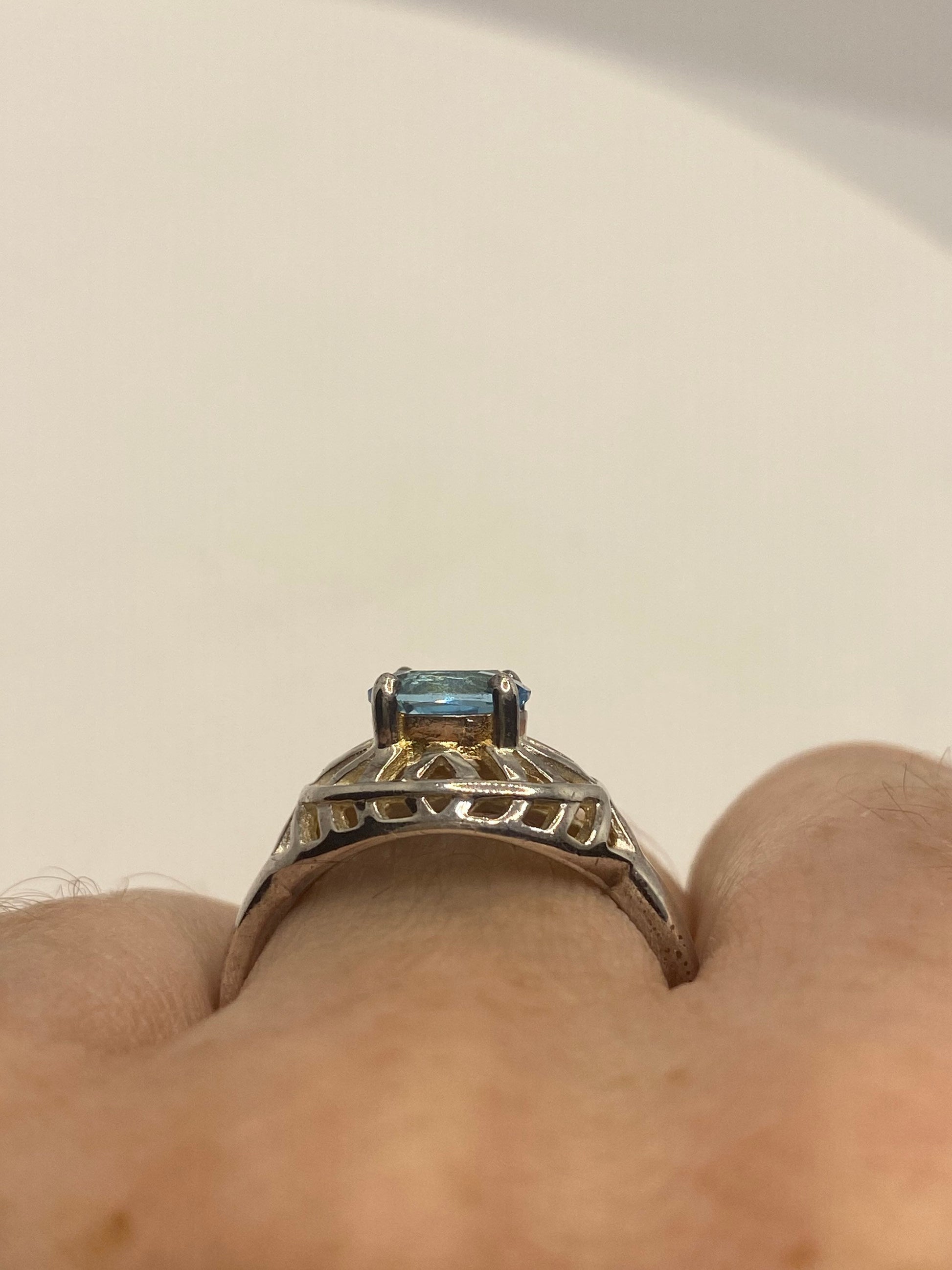 Vintage genuine blue topaz 925 sterling silver Ring