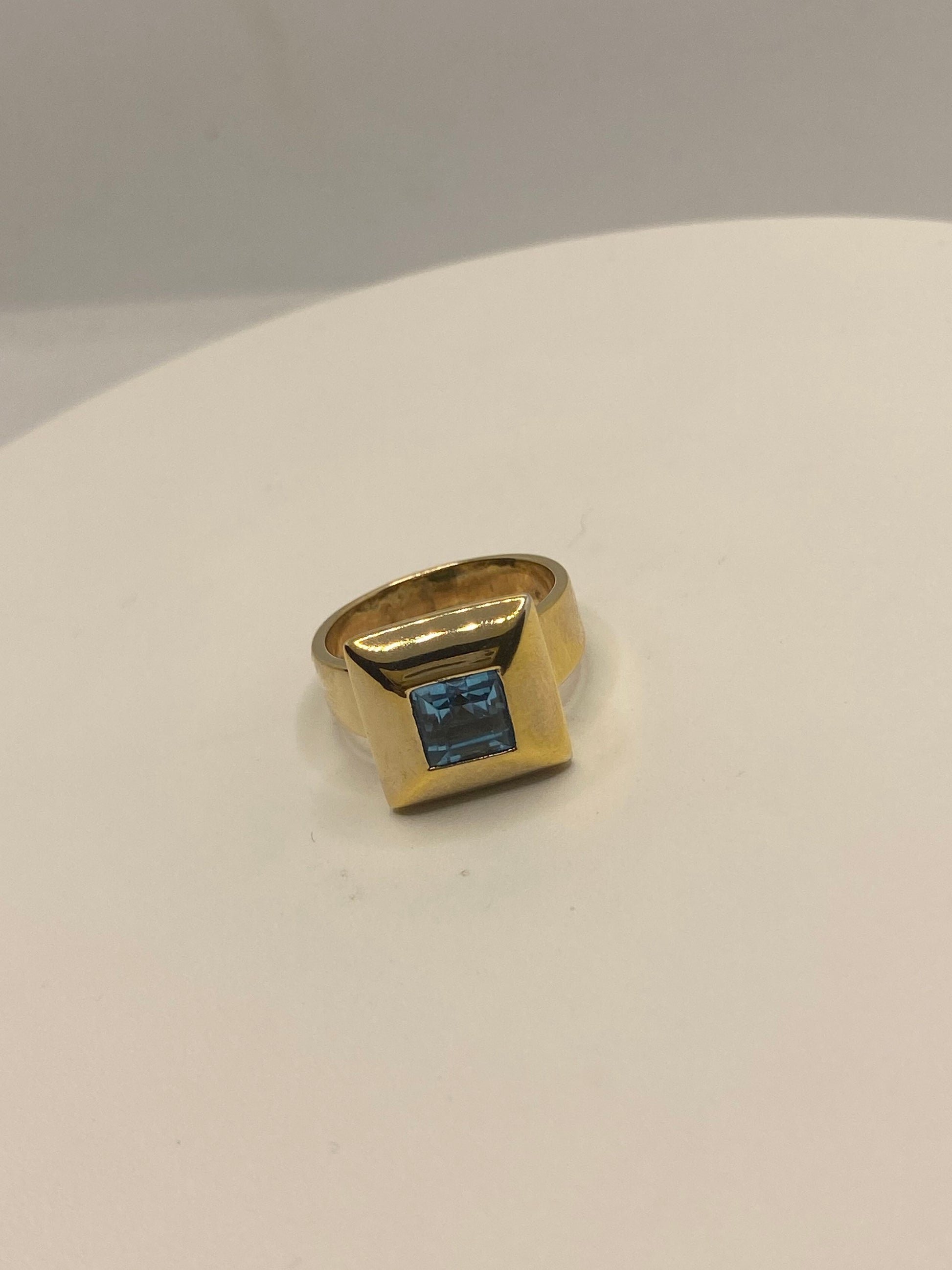 Vintage genuine blue topaz Golden 925 sterling silver Ring