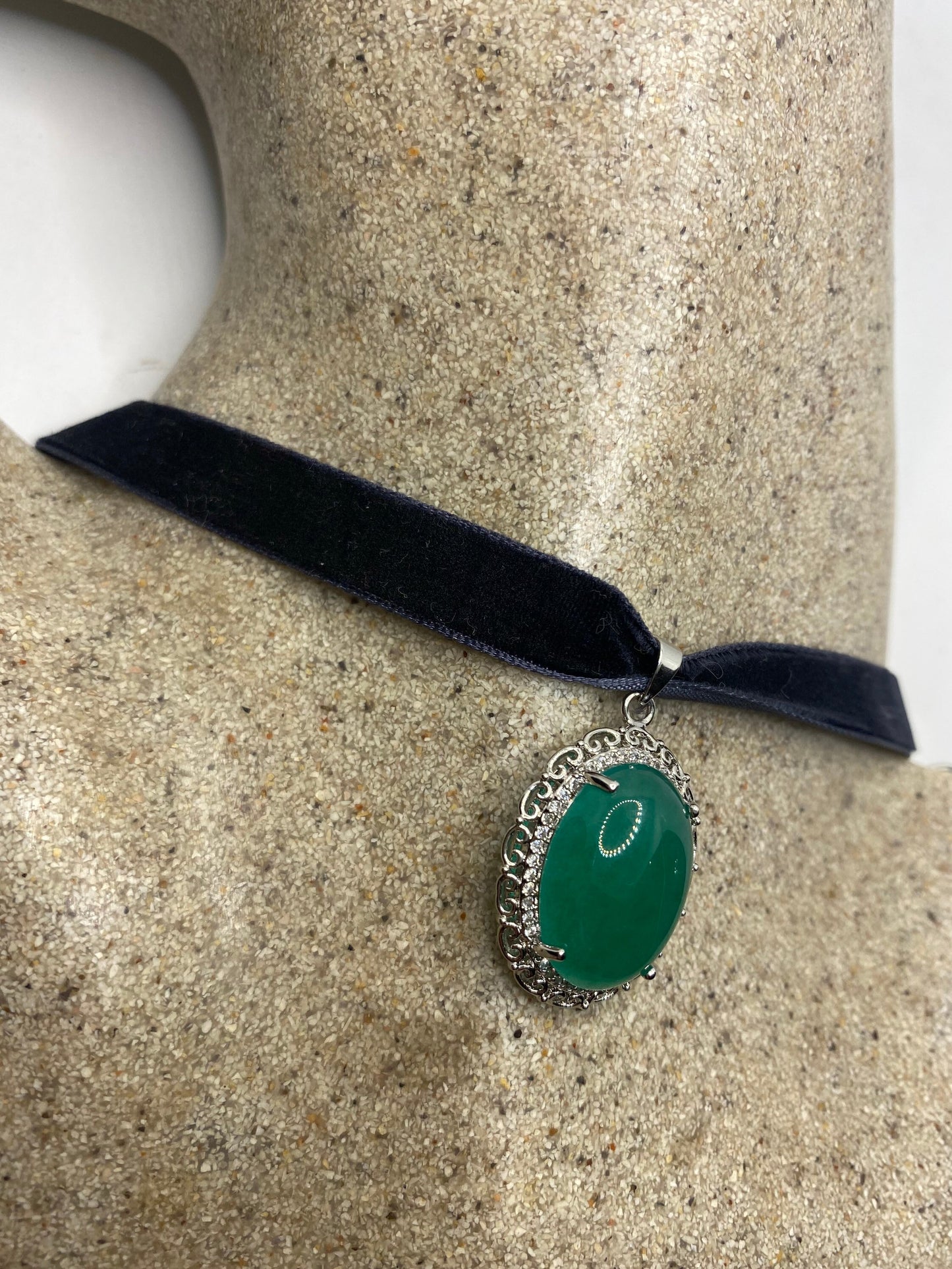 Vintage Green Jade Choker Silver Bronze Necklace Pendant