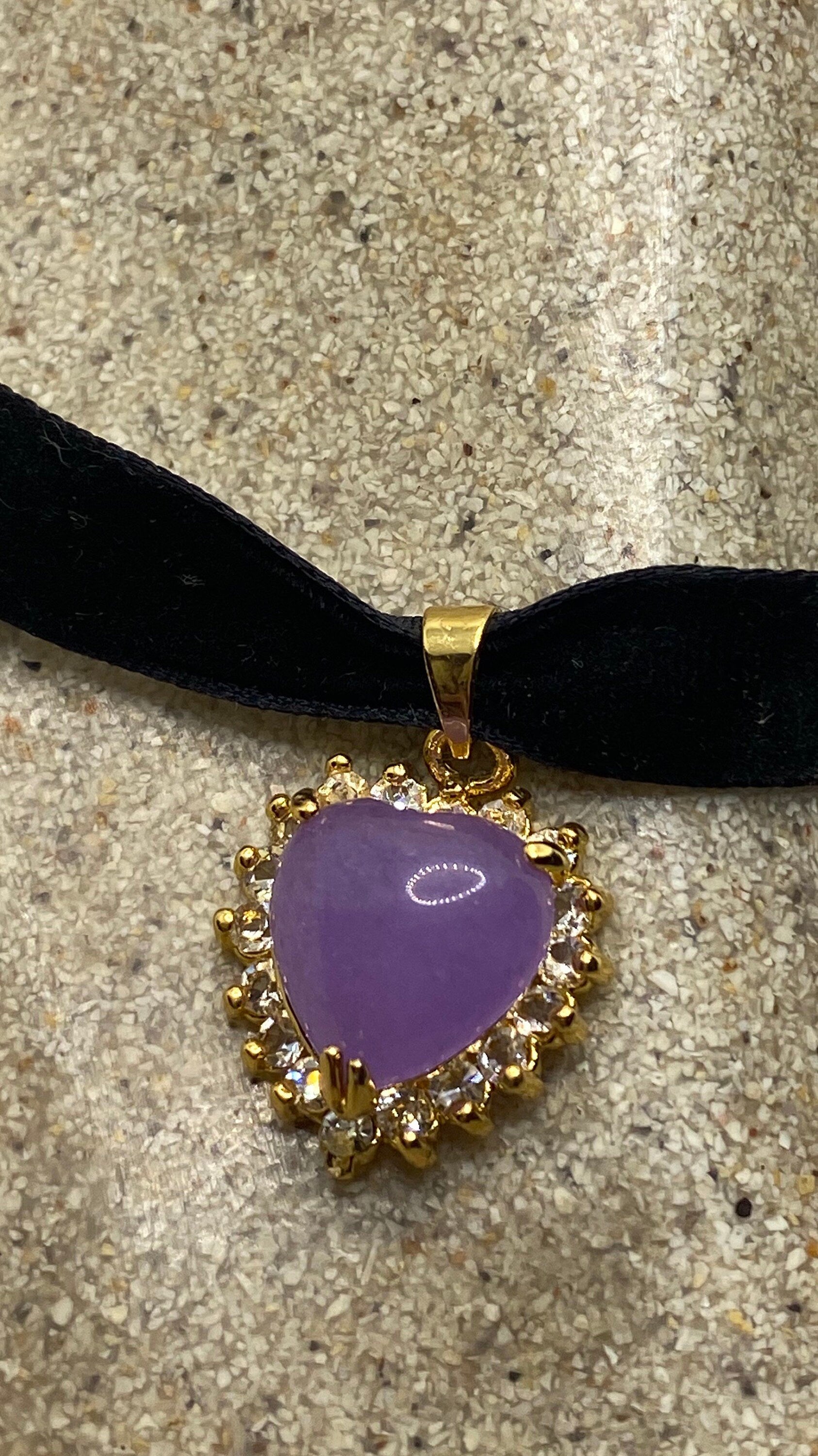Vintage Lavender Jade Heart Choker Gold Bronze Necklace Pendant
