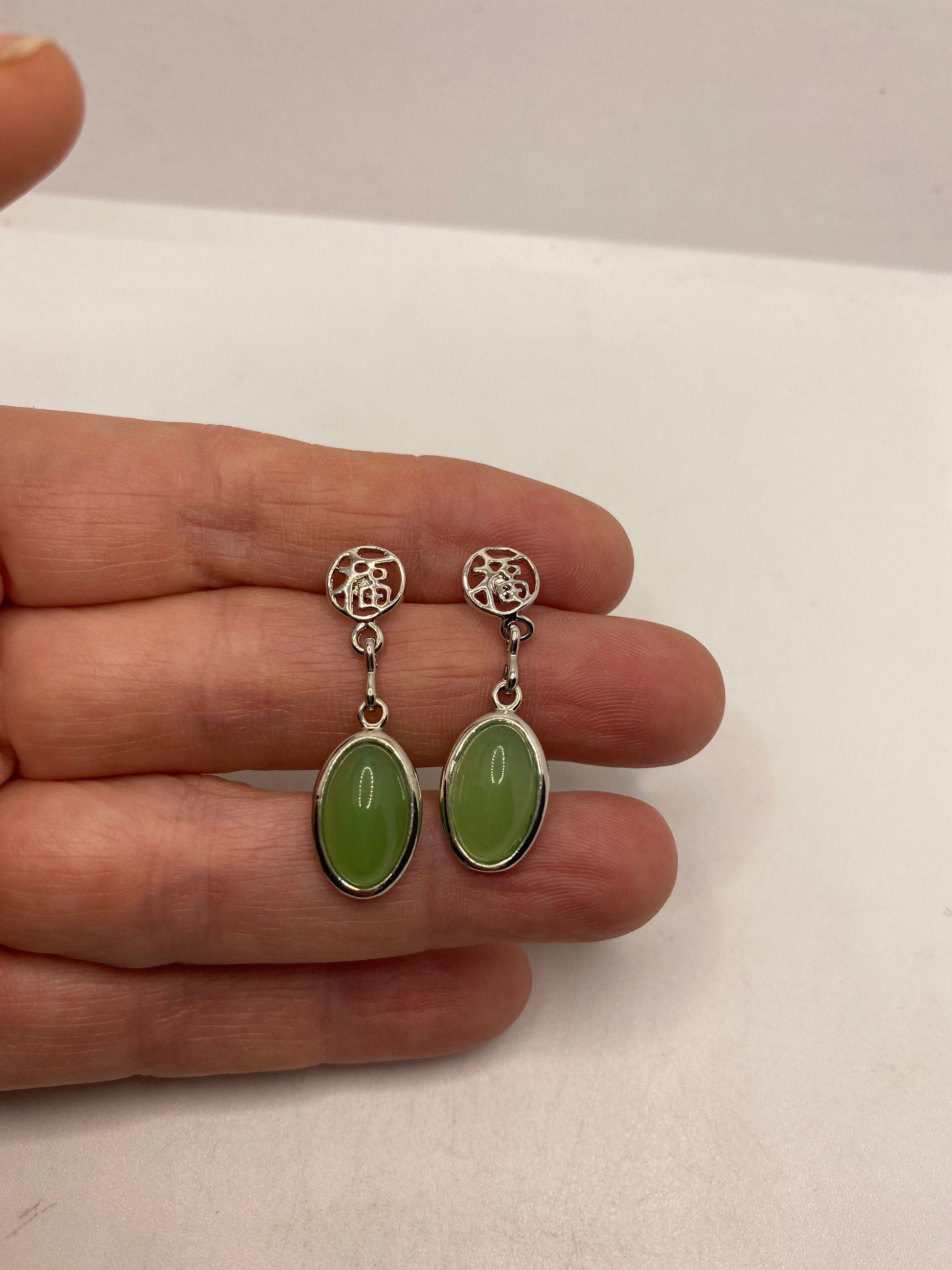 Vintage Fun Green Jade Gemstone Rhodium Bronze Earrings