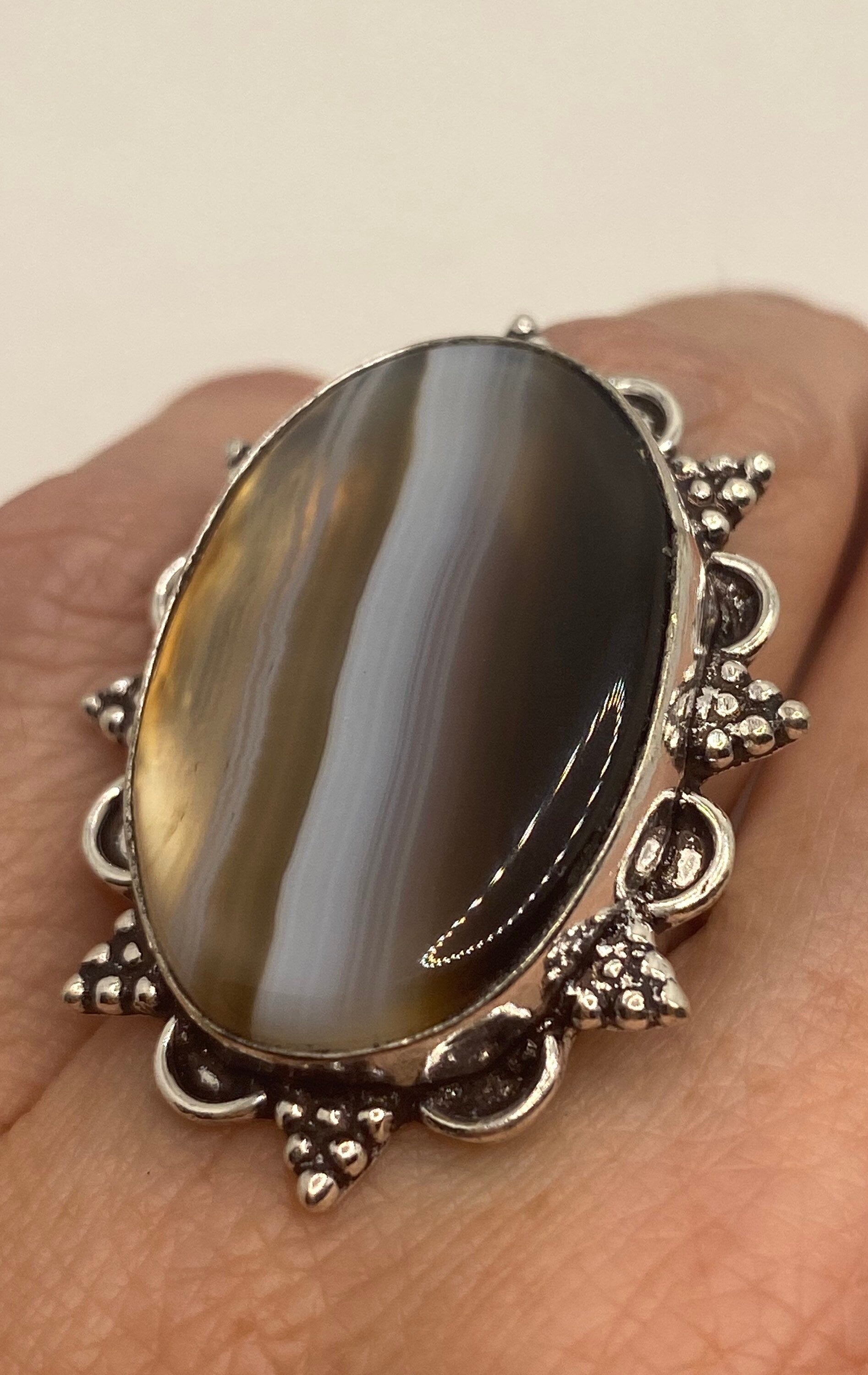 Vintage Black and White Agate Cocktail Ring