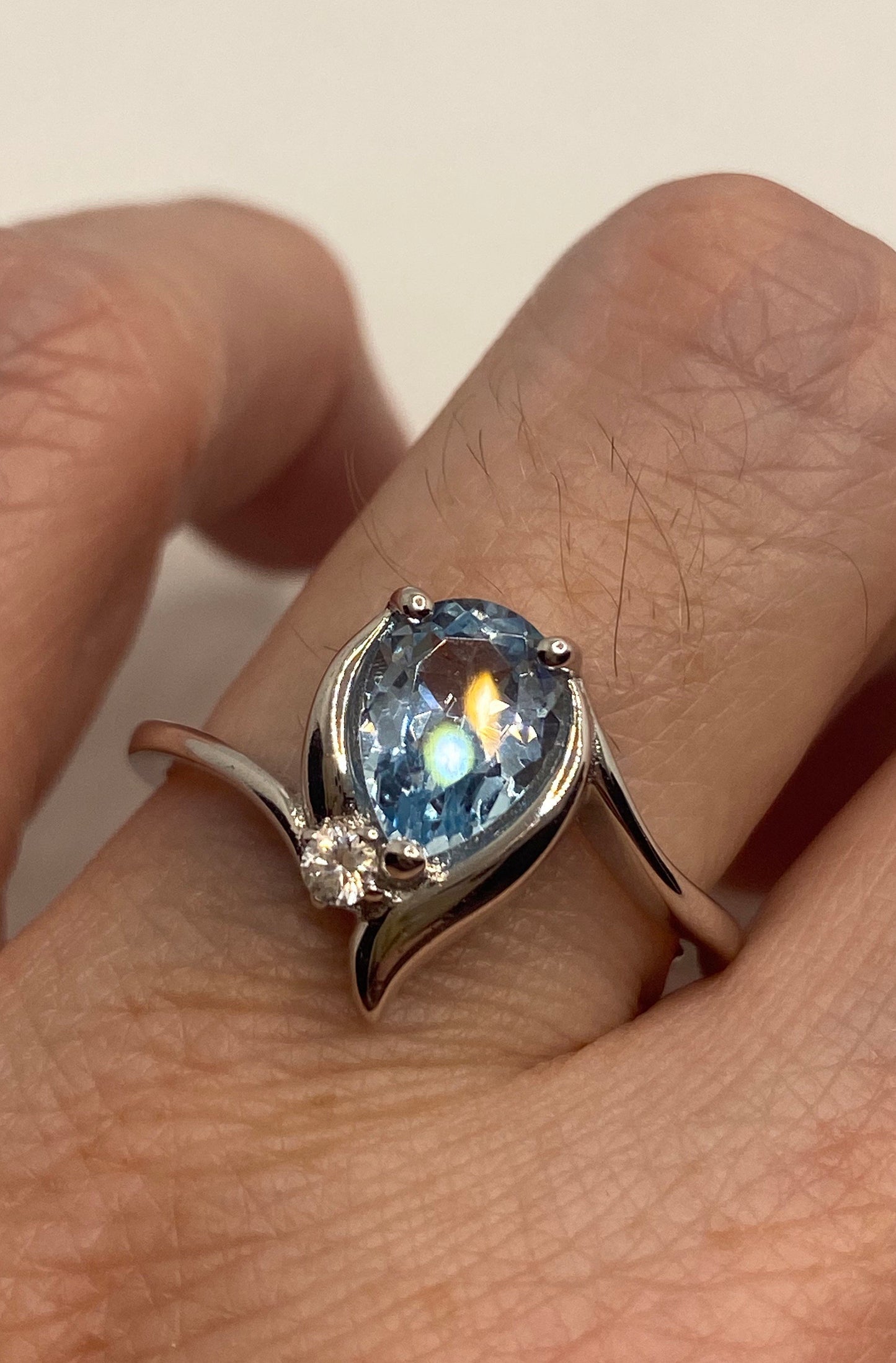 Vintage Genuine Blue Topaz 925 Sterling Silver Ring Size 8