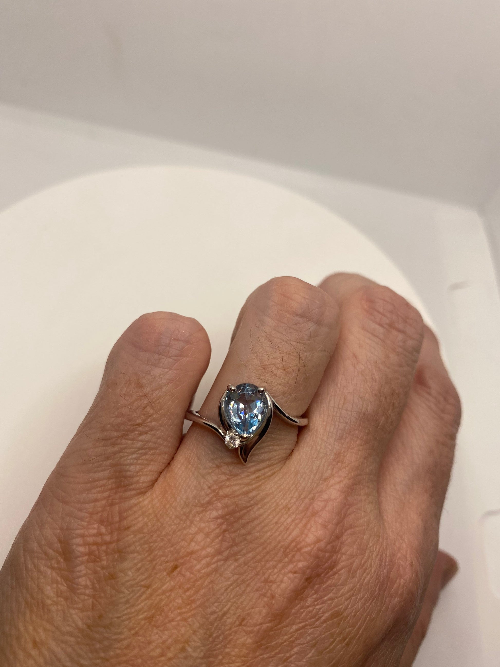 Vintage Genuine Blue Topaz 925 Sterling Silver Ring Size 8