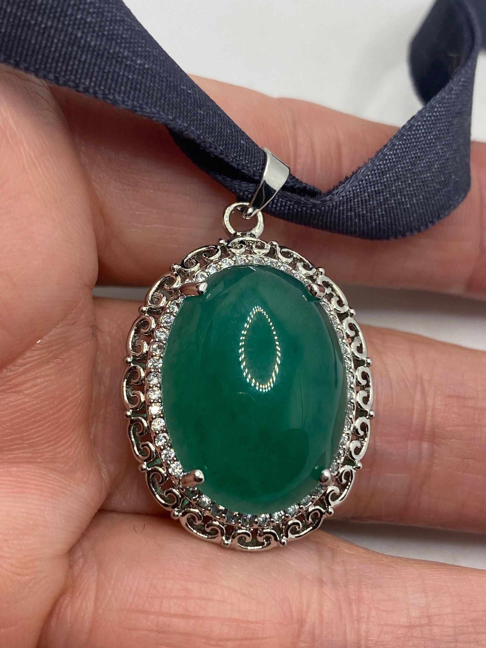Vintage Green Jade Choker Silver Bronze Necklace Pendant