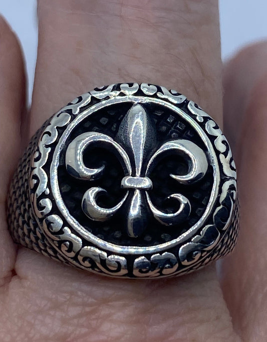 Vintage Gothic Silver Sterling Silver Fleur De Lis Mens Ring