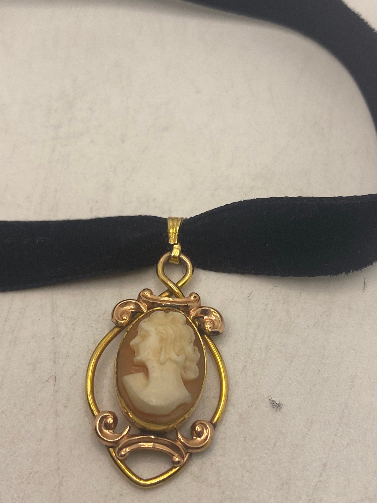 Vintage Shell Cameo Rose and Yellow Gold Filled Necklace Choker