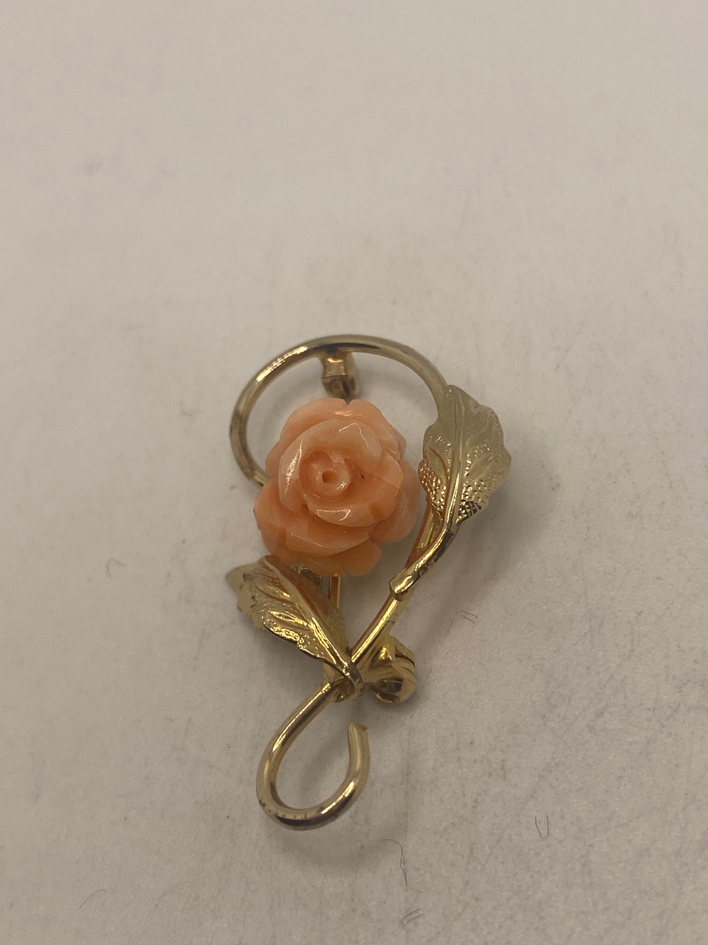 Vintage Shell Cameo Rose Yellow Gold Filled Brooch Pin