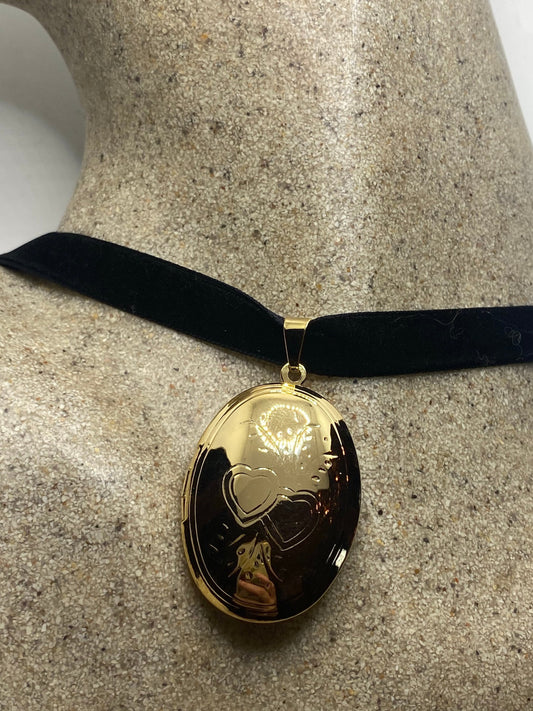 Vintage Heart Locket Choker Gold Filled Deco Etched Necklace
