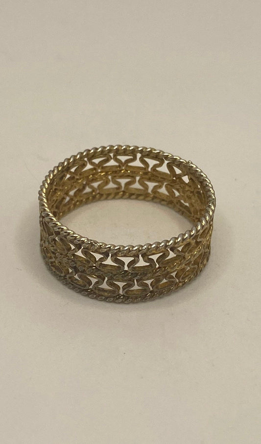 Vintage Wedding Band Ring Golden 925 Sterling Silver Size 6