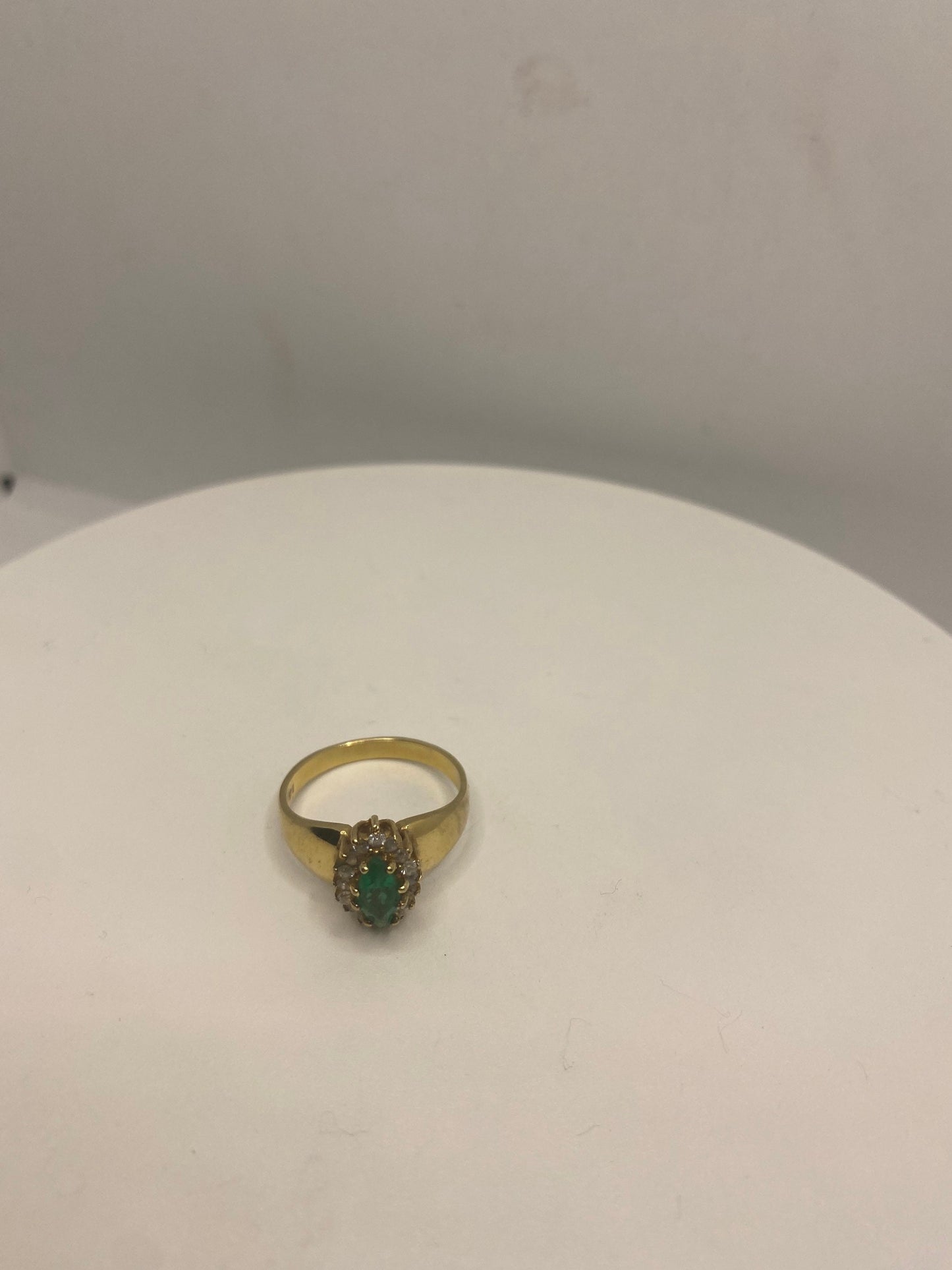 Vintage Green Flourite White Sapphire Golden 925 Sterling Silver Ring