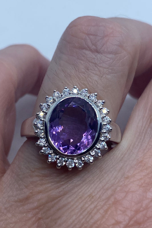 Vintage Purple Amethyst Ring in 925 Sterling Silver