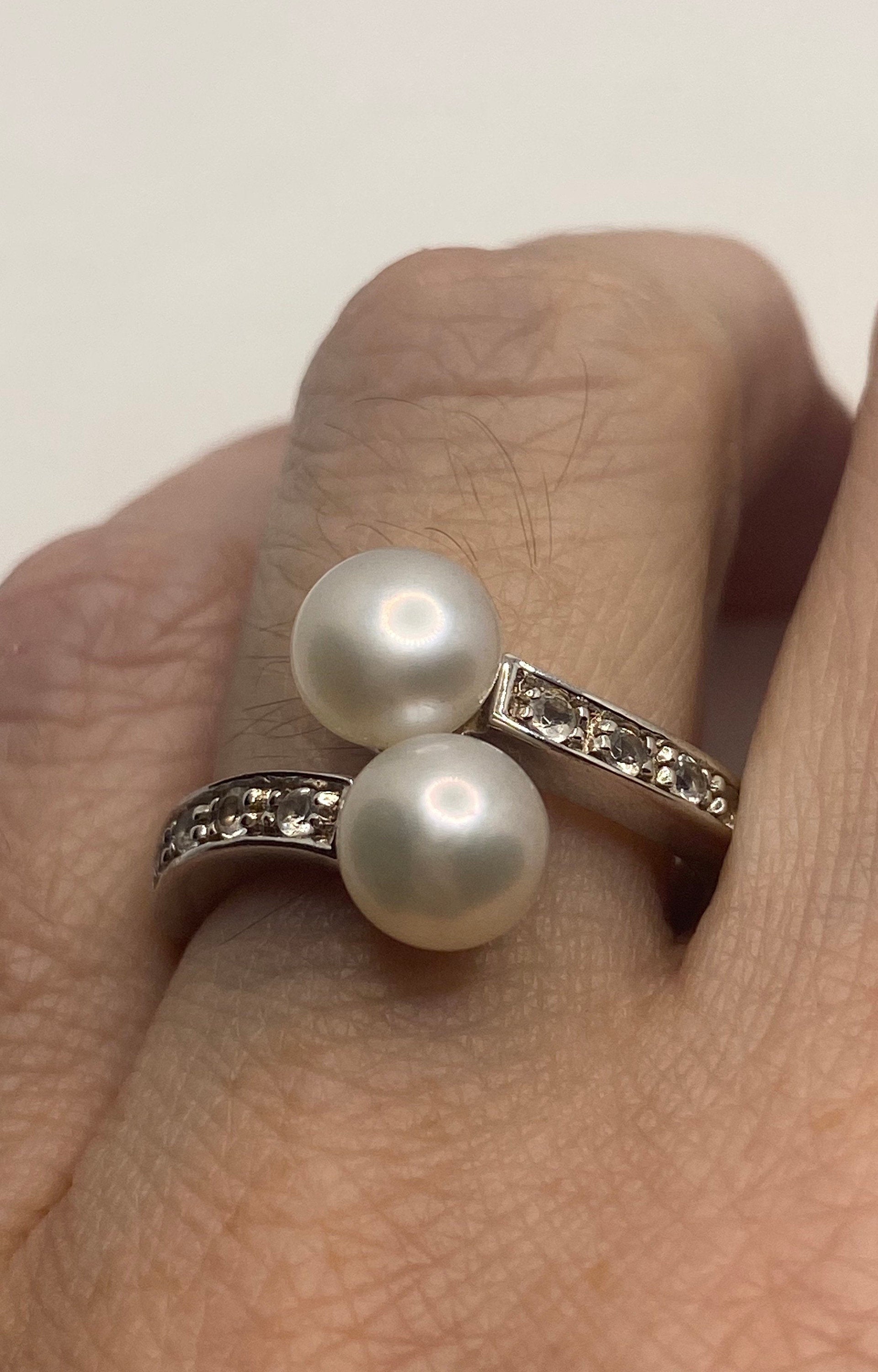 Vintage White Pearl 925 Sterling Silver Cocktail Ring Size 6.5
