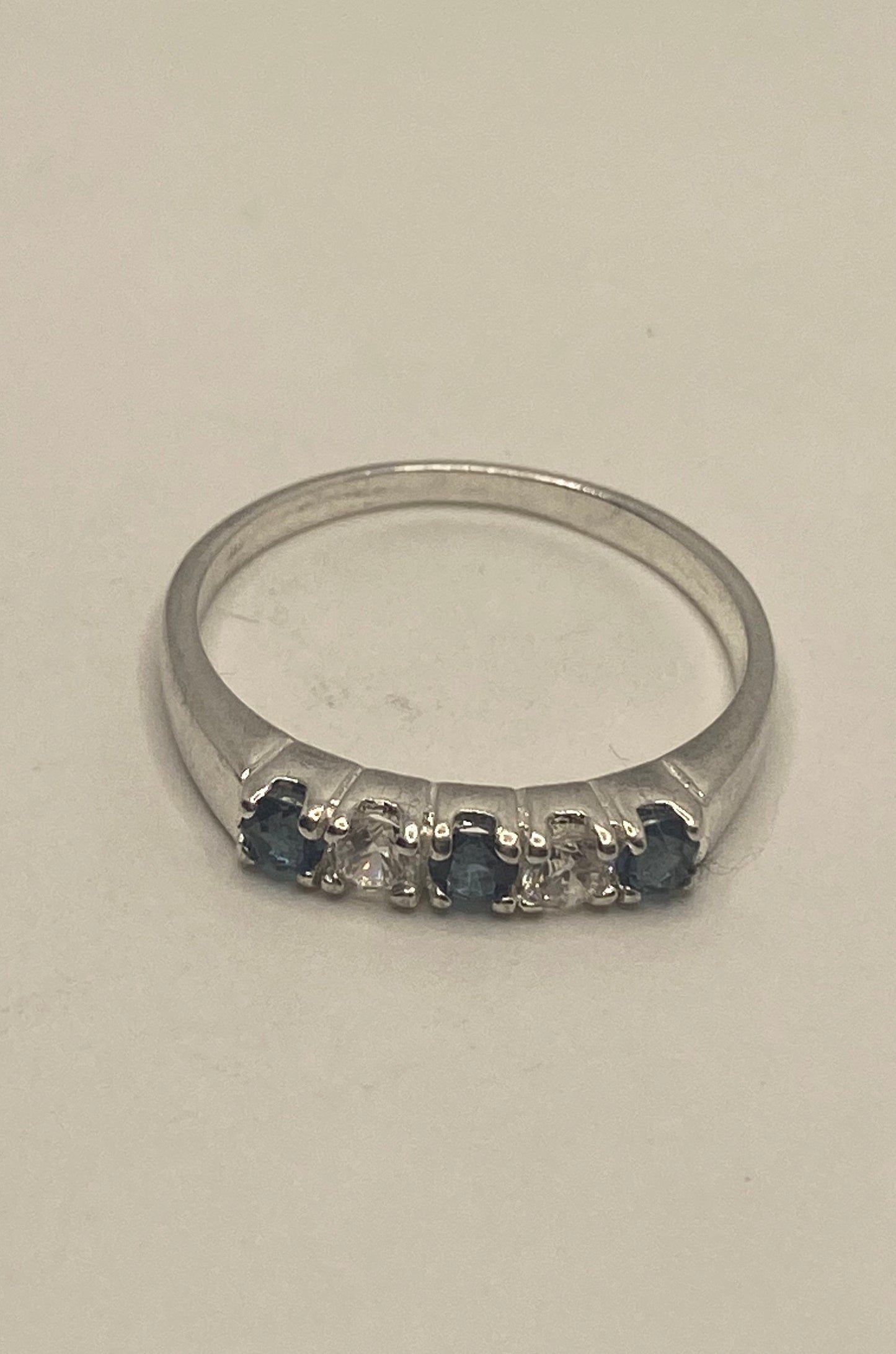 Vintage Blue and White Sapphire Band 925 Sterling Silver Ring