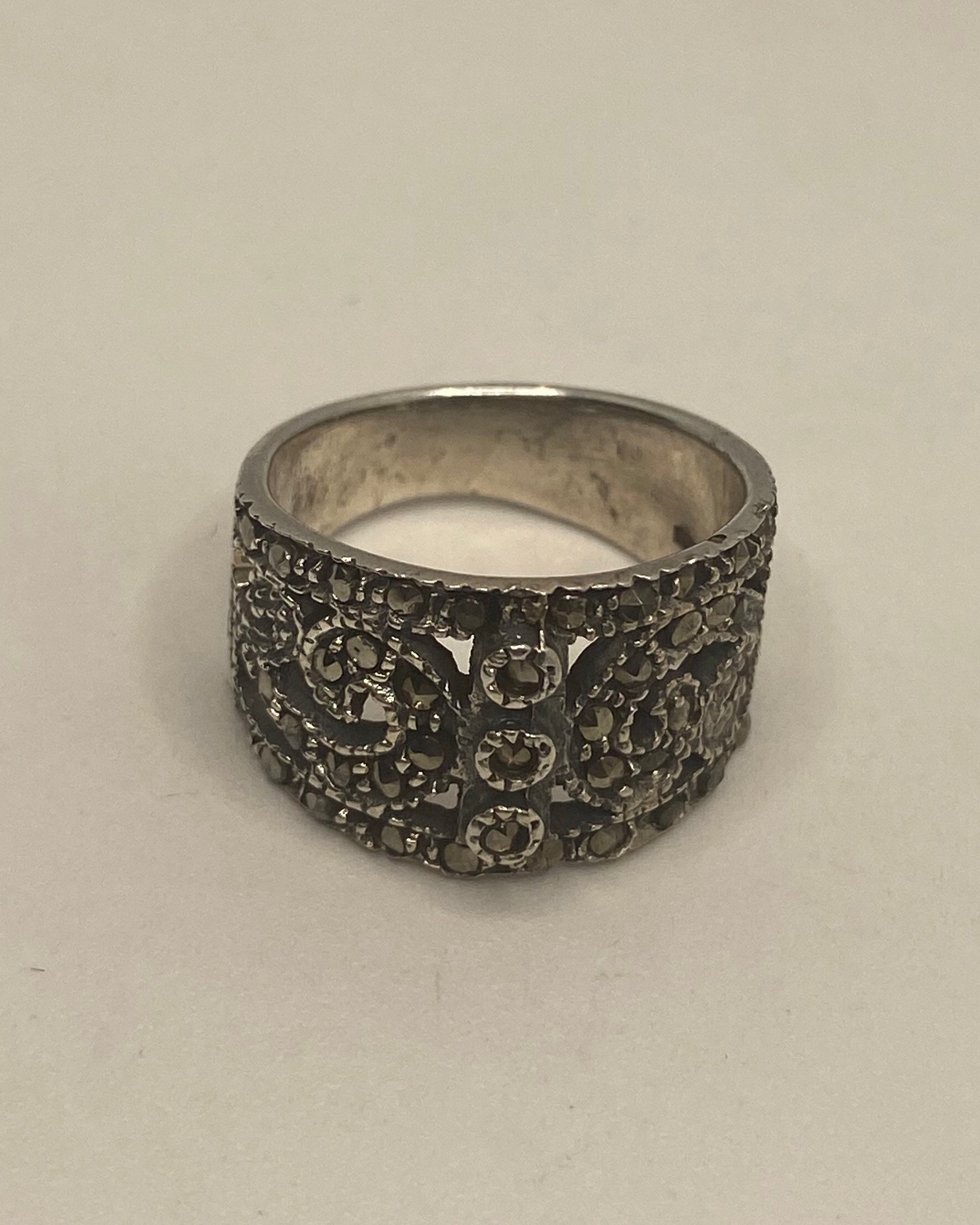 Vintage Handmade Genuine Swiss Marcasite Setting 925 Sterling Silver Gothic Ring