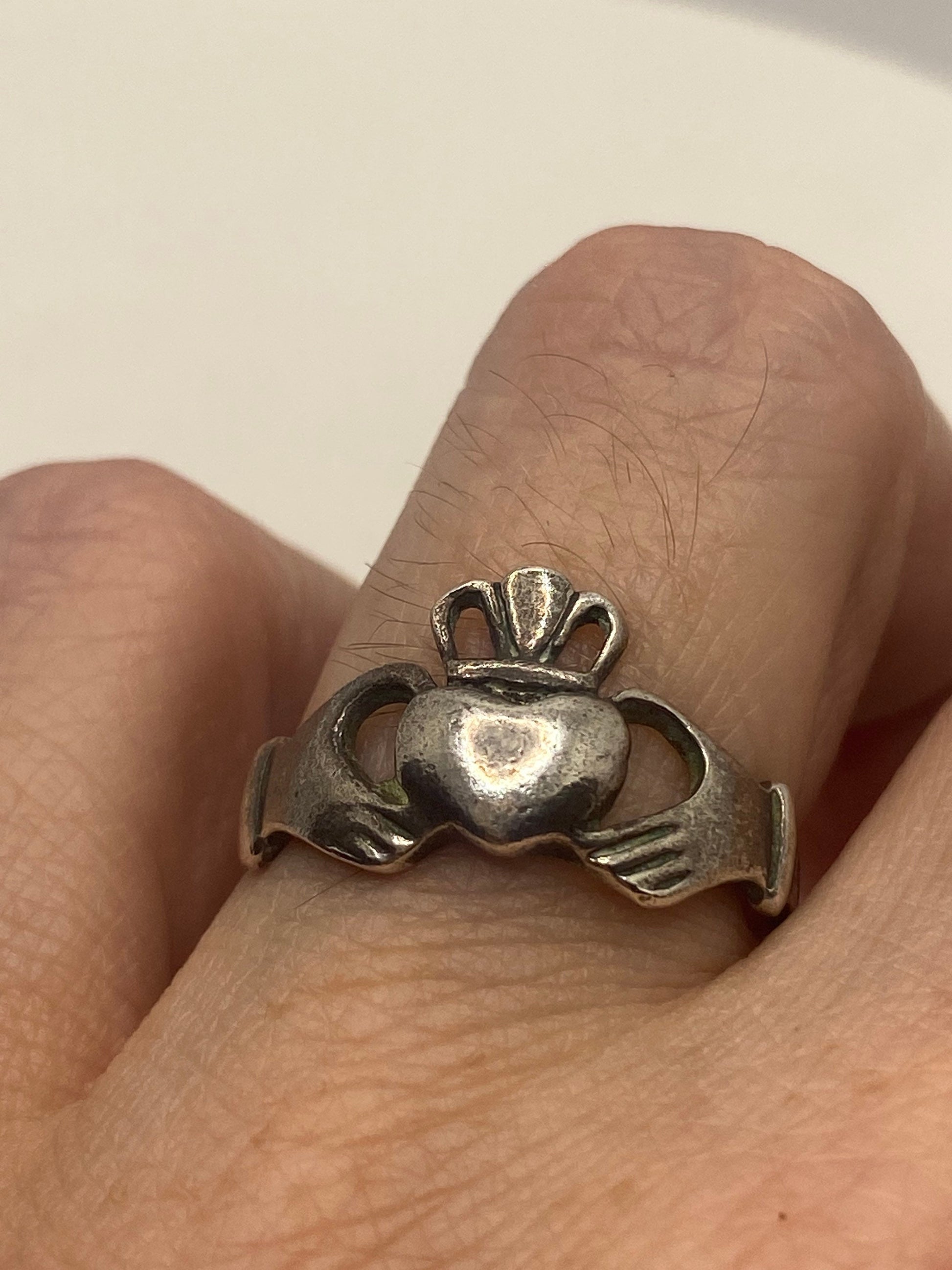 Vintage 925 Sterling Silver Claddaugh Ring