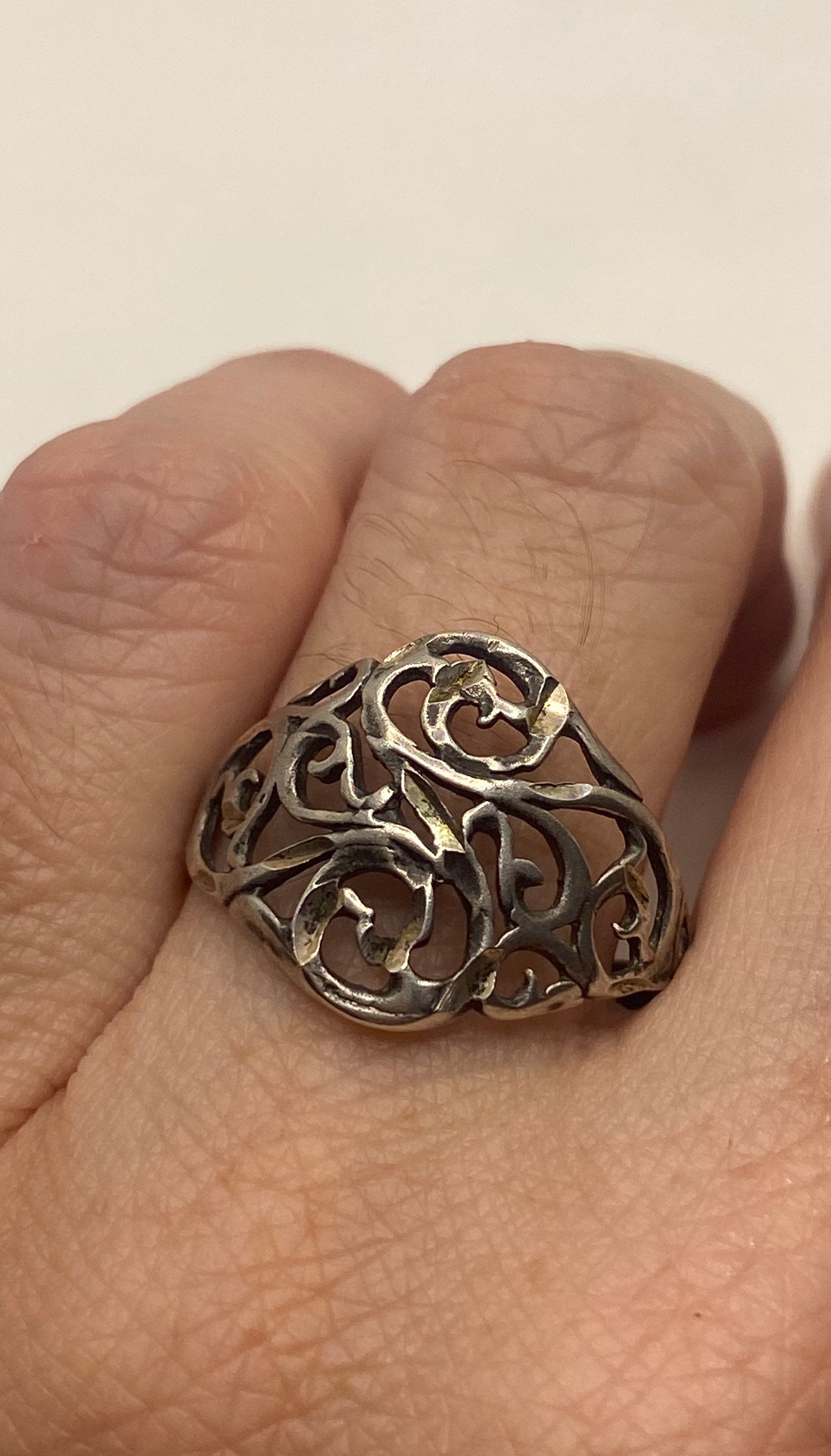 Vintage 925 Sterling Silver Filigree Ring