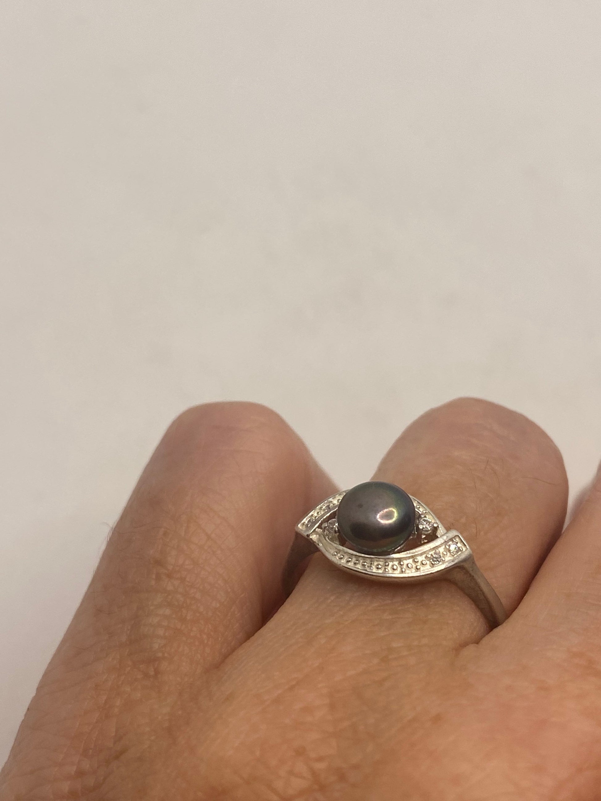 Vintage Black Pearl and Diamond Eye 925 Sterling Silver Cocktail Ring Size 8