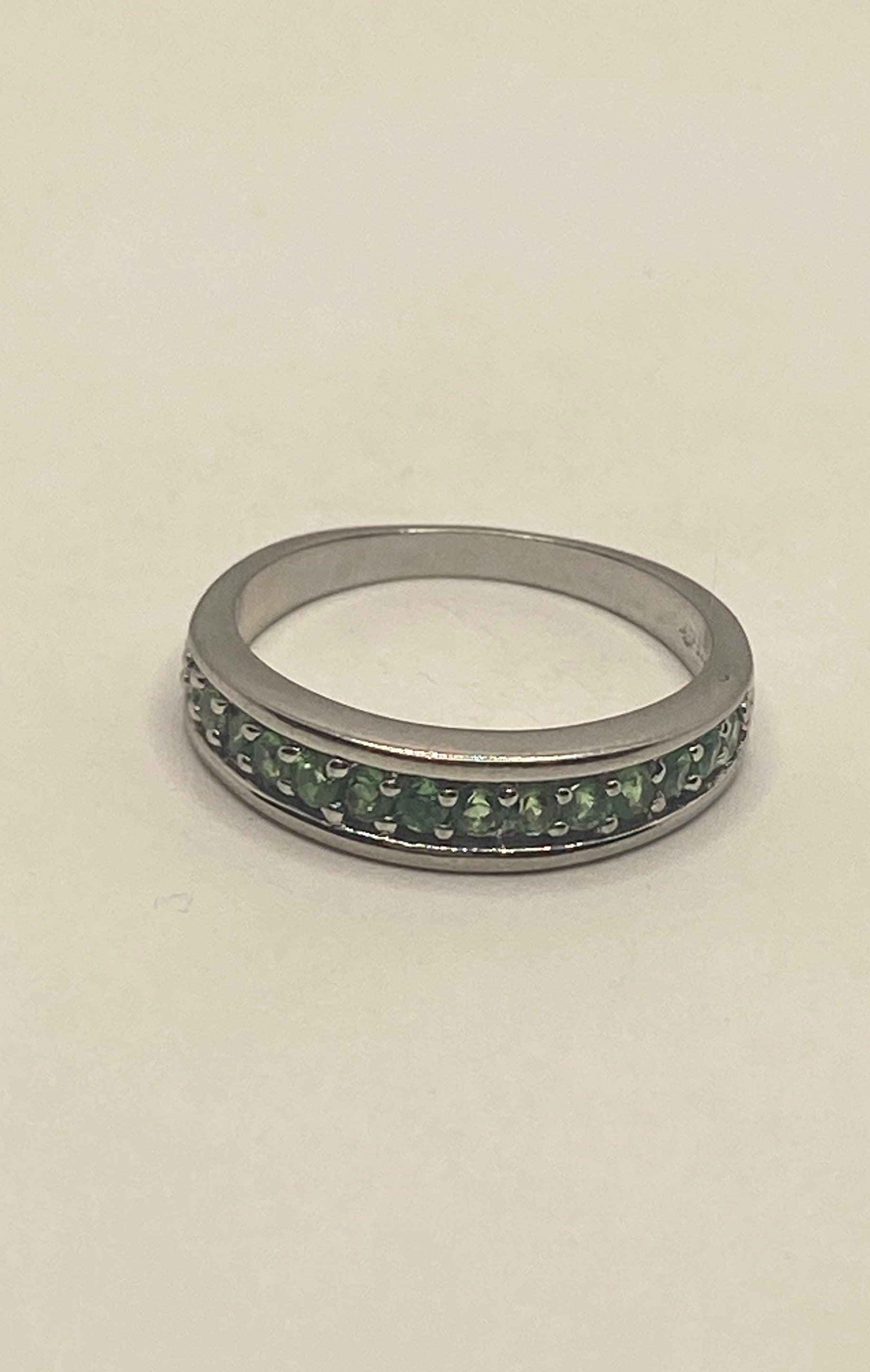 Vintage Green Chrome Diopside Band Setting 925 Sterling Silver Ring