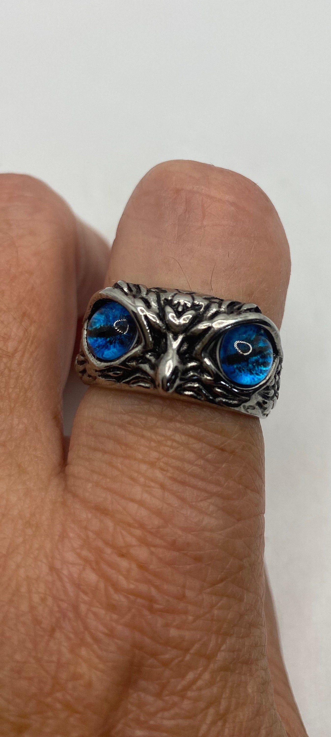 Vintage Bird of Prey Eyes Silver Stainless Steel Ring