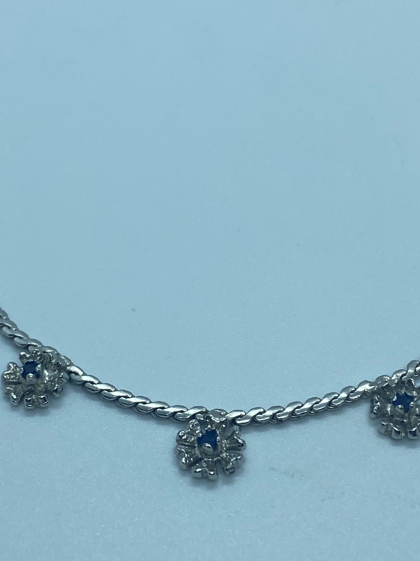 Vintage 925 Sterling Silver Blue Sapphire Flower 16 inch necklace