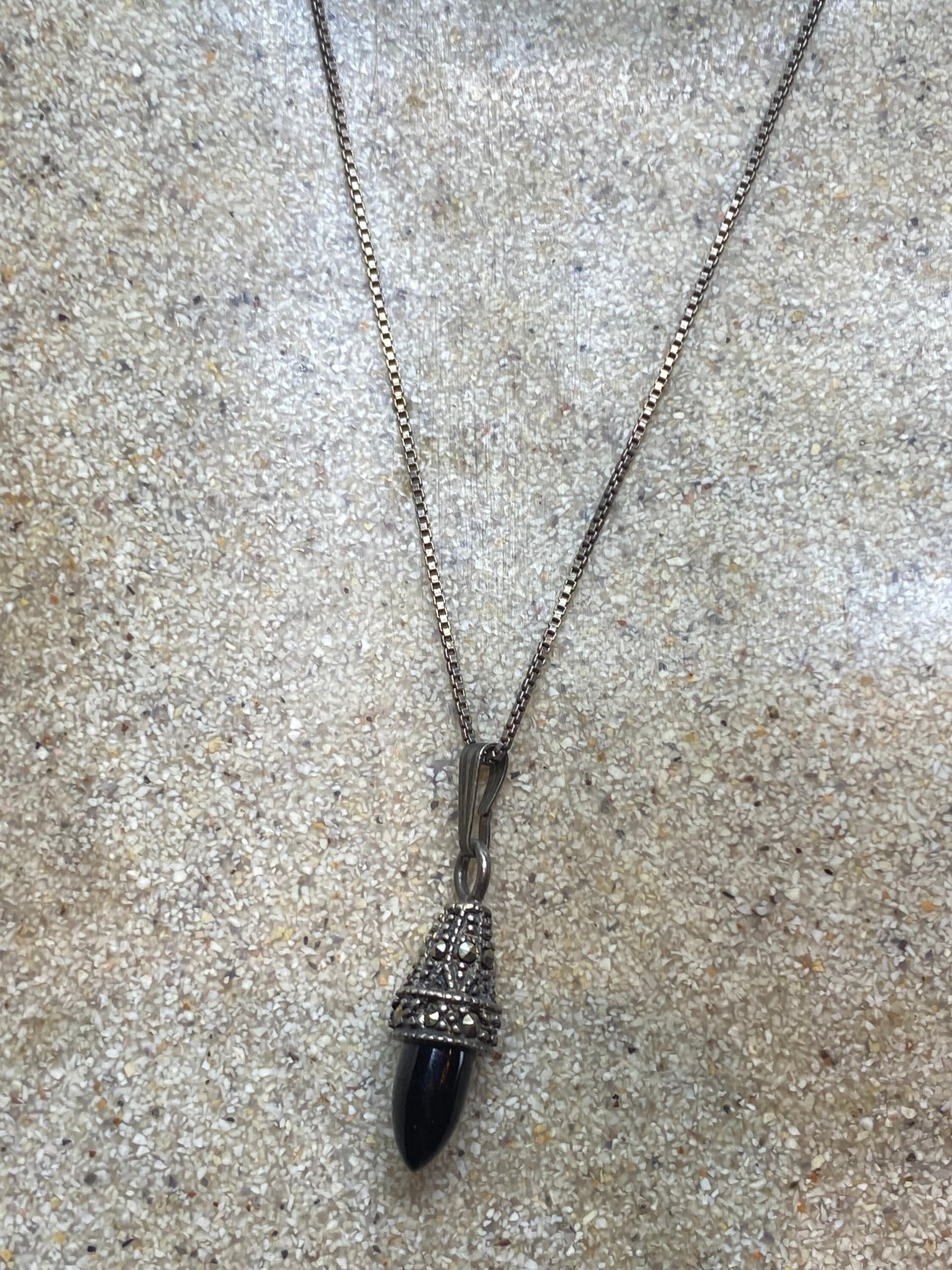 Vintage 925 Sterling Silver Black Onyx Marcasite Pendant 18 inch necklace