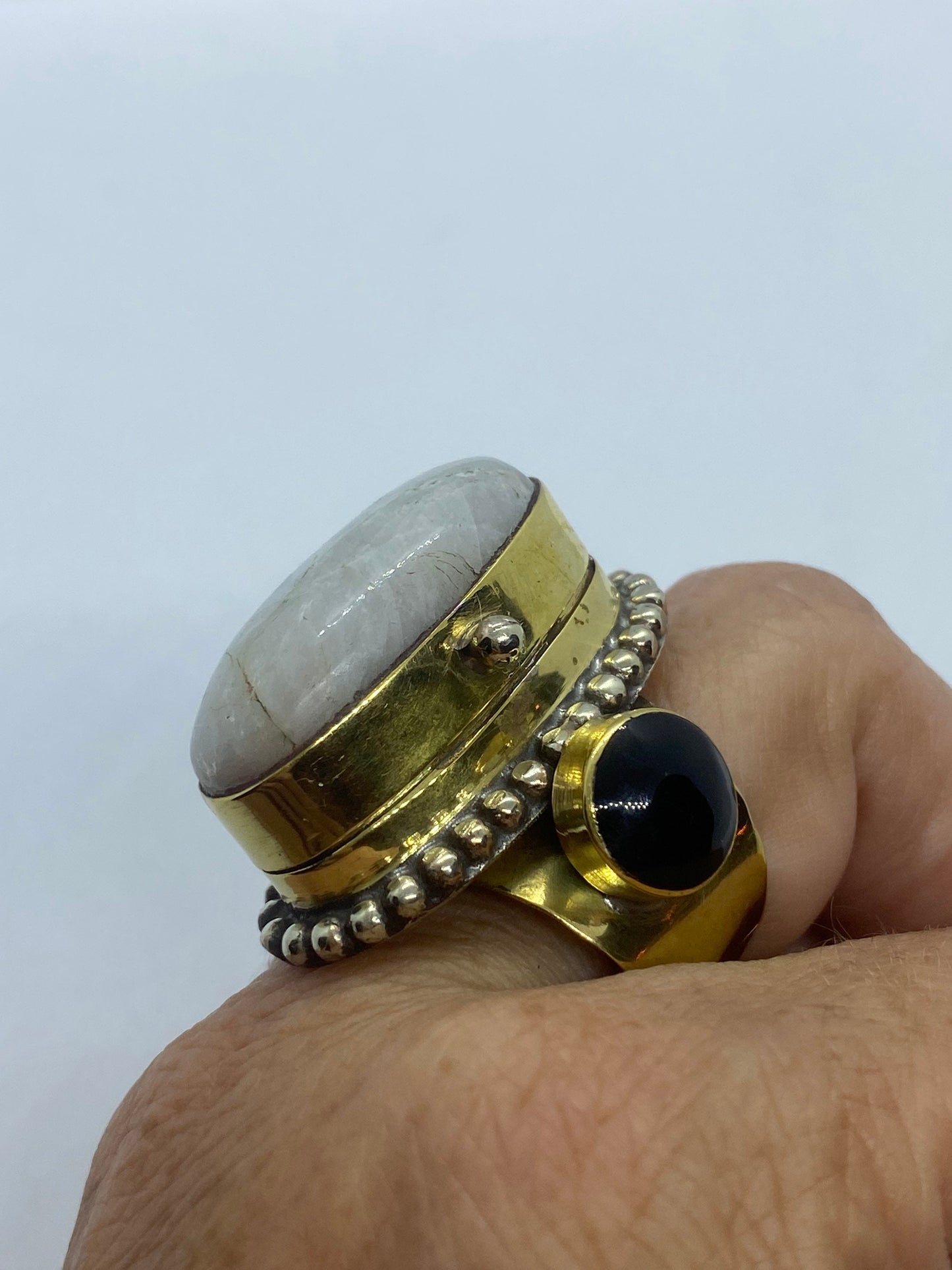 Large Stone Brass Knuckle poison pillbox Adjustable Ring
