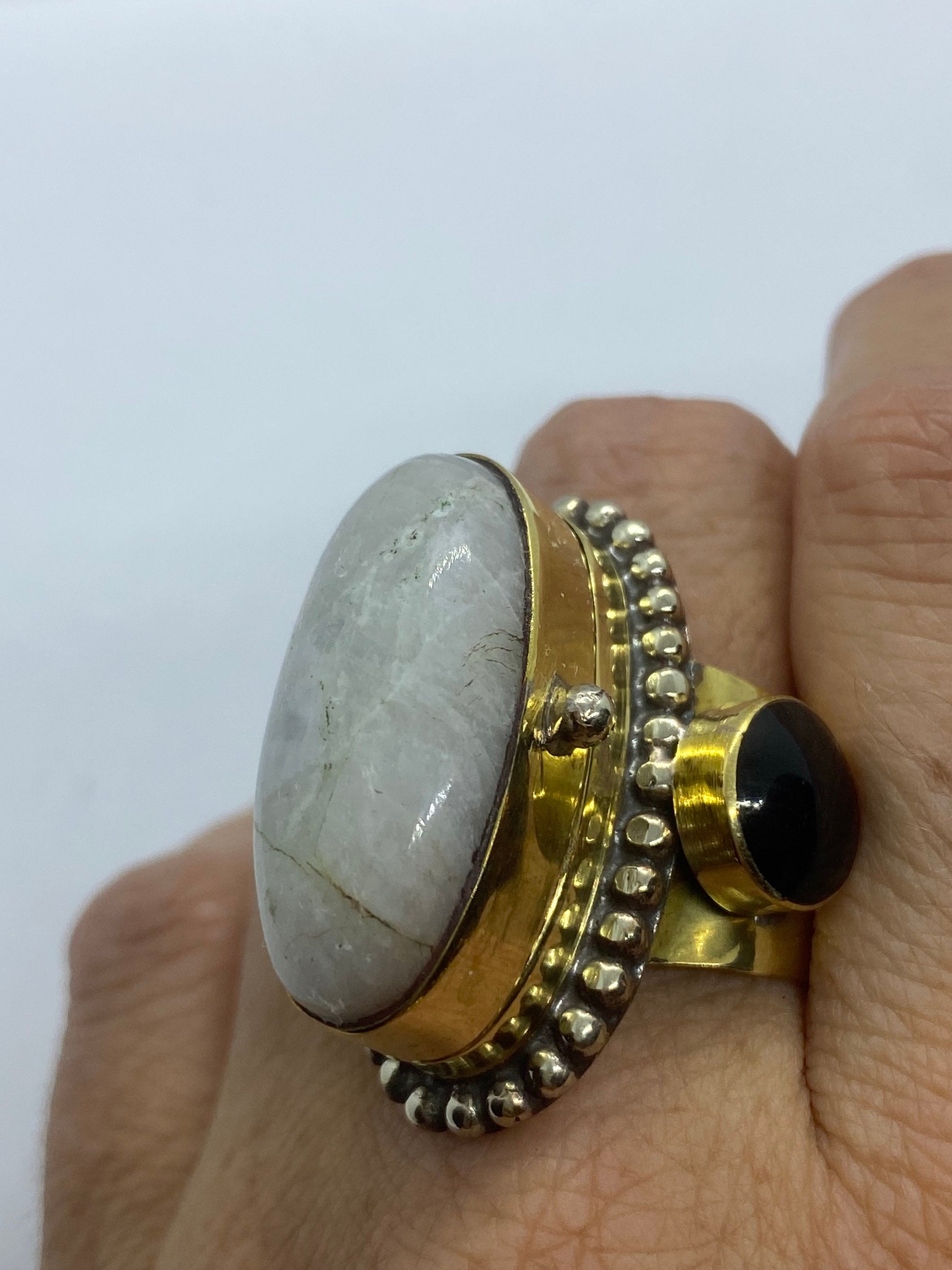 Large Stone Brass Knuckle poison pillbox Adjustable Ring