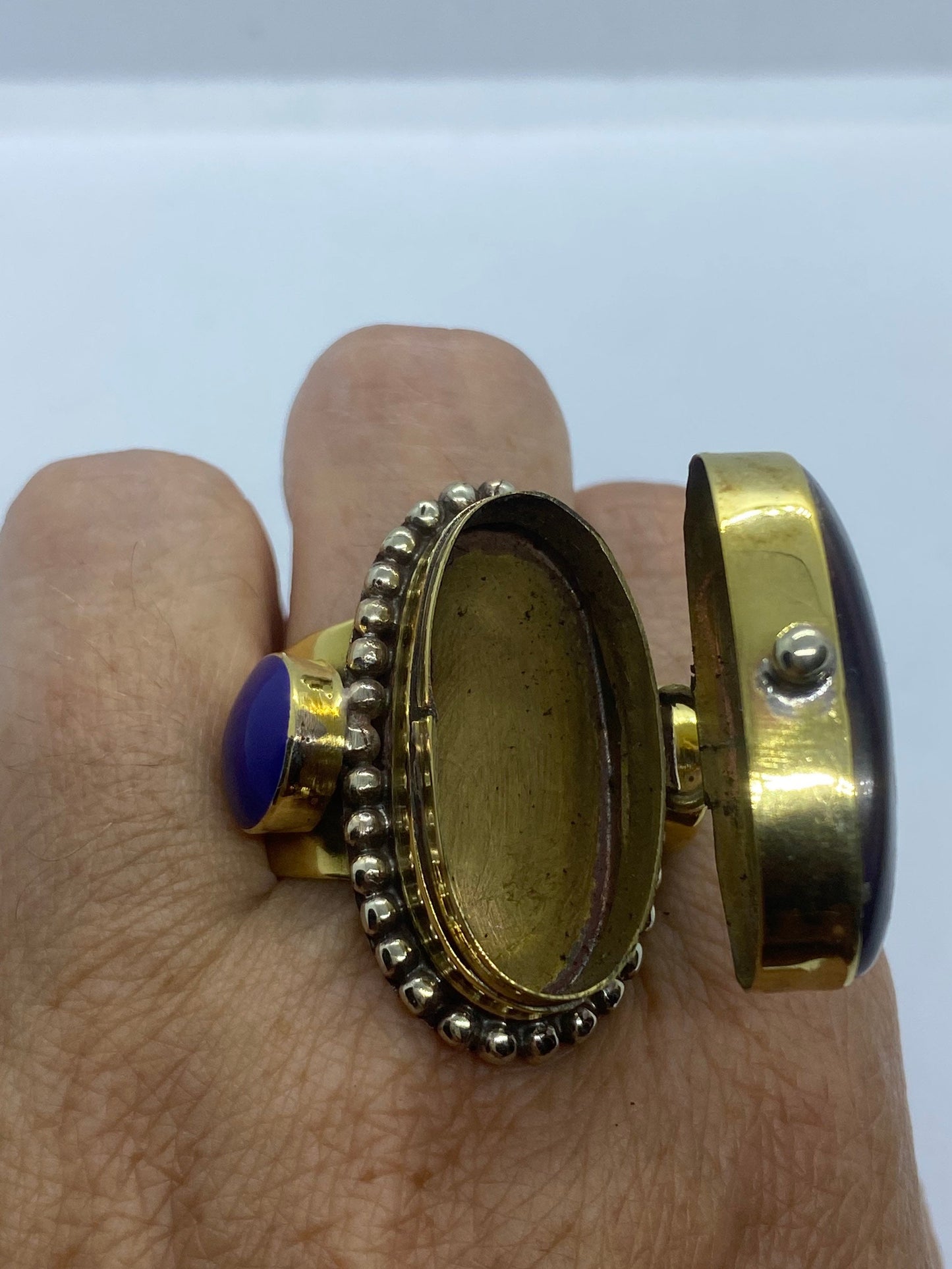 Large Stone Brass Knuckle poison pillbox Adjustable Ring