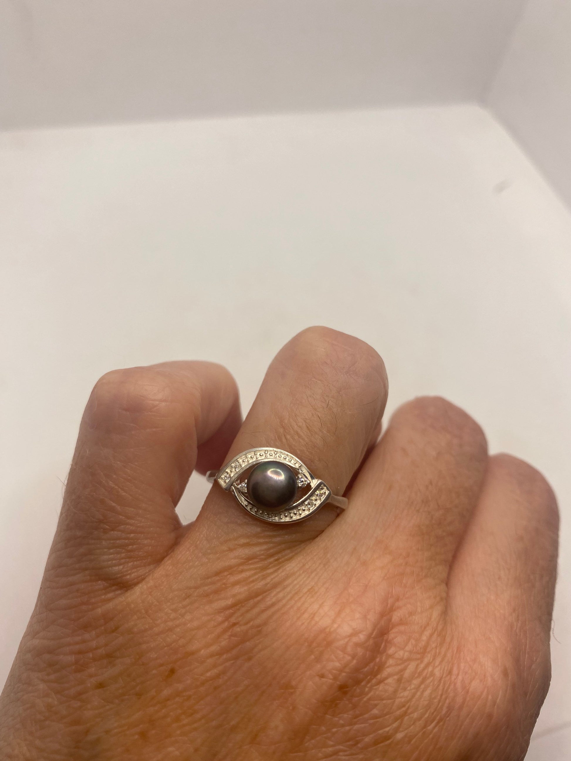Vintage Black Pearl and Diamond Eye 925 Sterling Silver Cocktail Ring Size 8