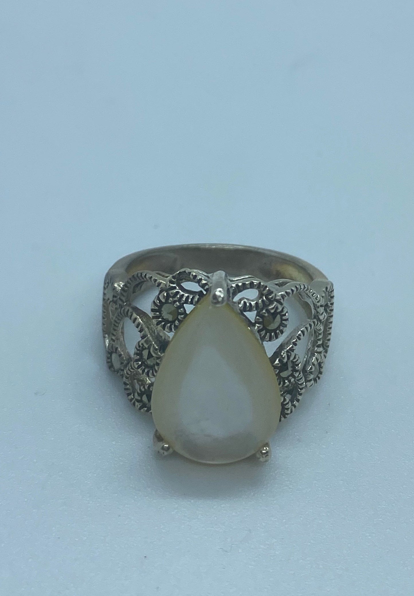 Vintage Mother of Pearl 925 Sterling Silver Marcasite Cocktail Ring