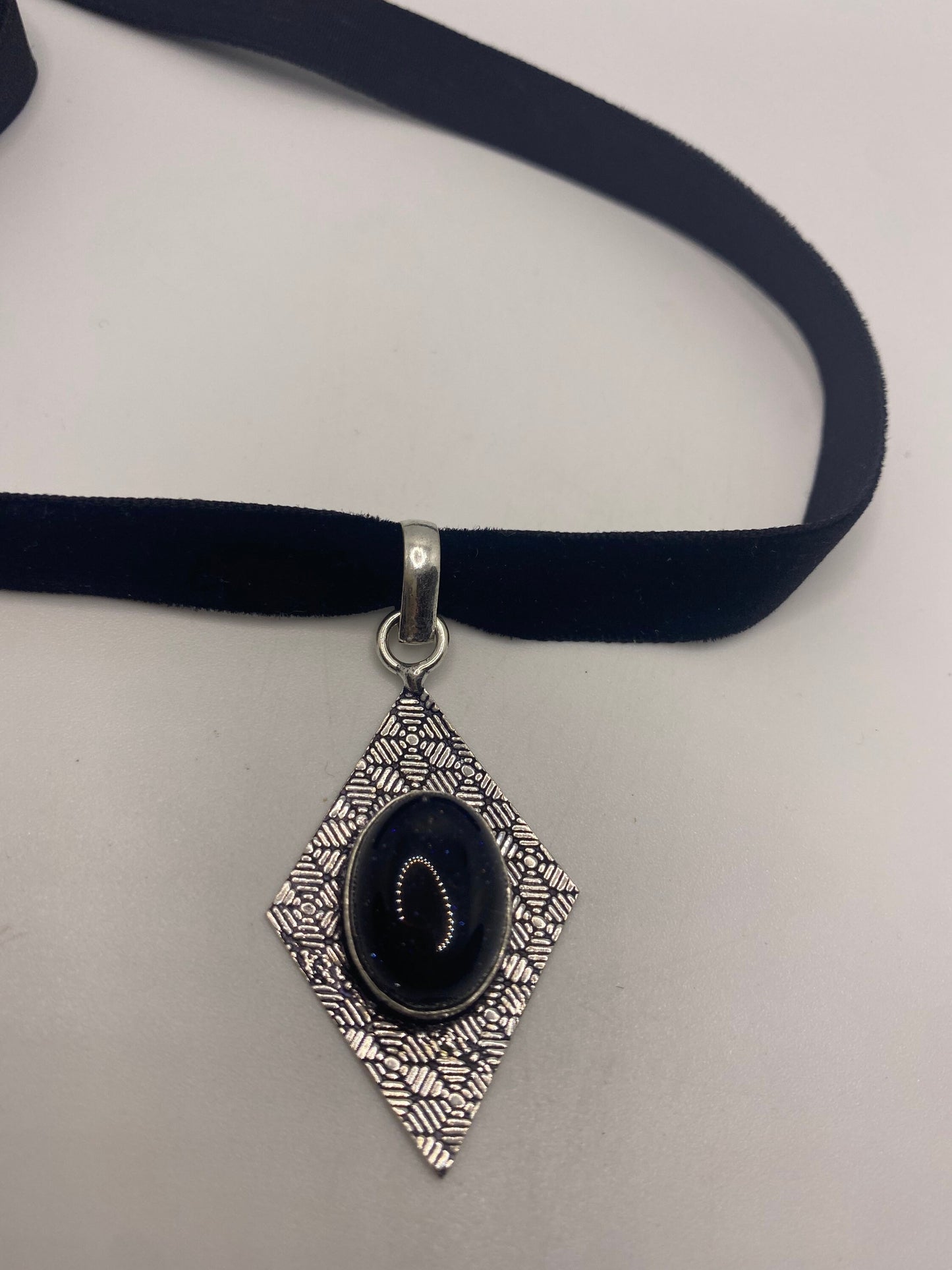 Vintage Genuine Silver Black Sandstone Dangle tear drop Necklace Pendant
