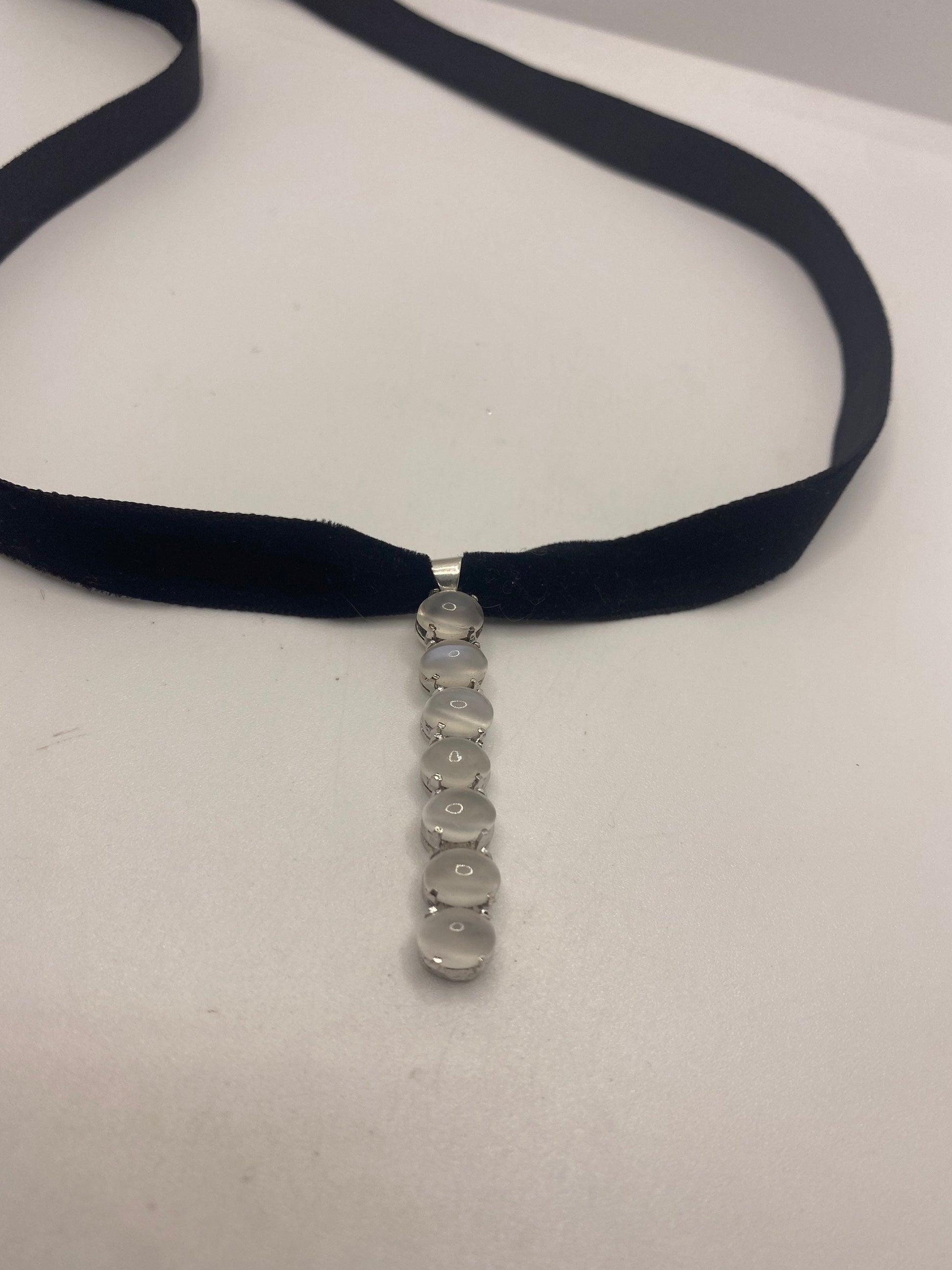 Vintage 925 Sterling Silver Moonstone Pendant Necklace Choker