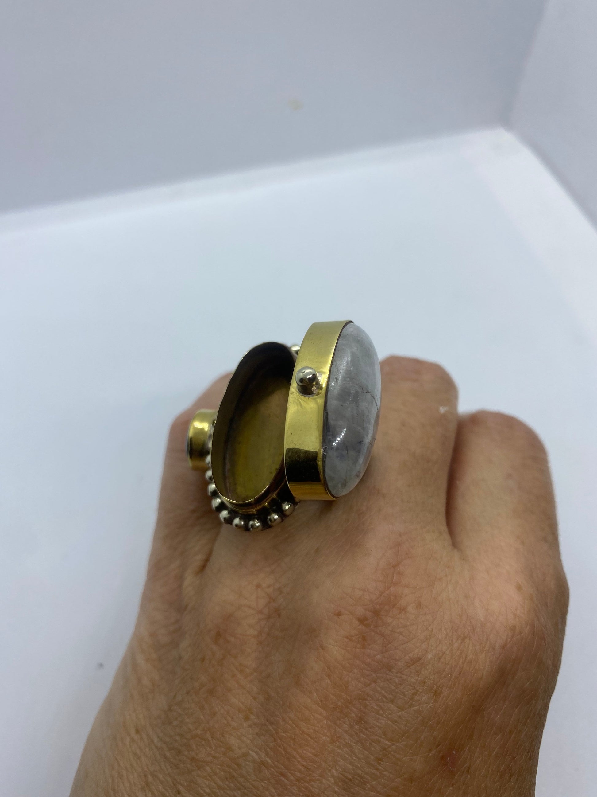 Large Stone Brass Knuckle poison pillbox Adjustable Ring