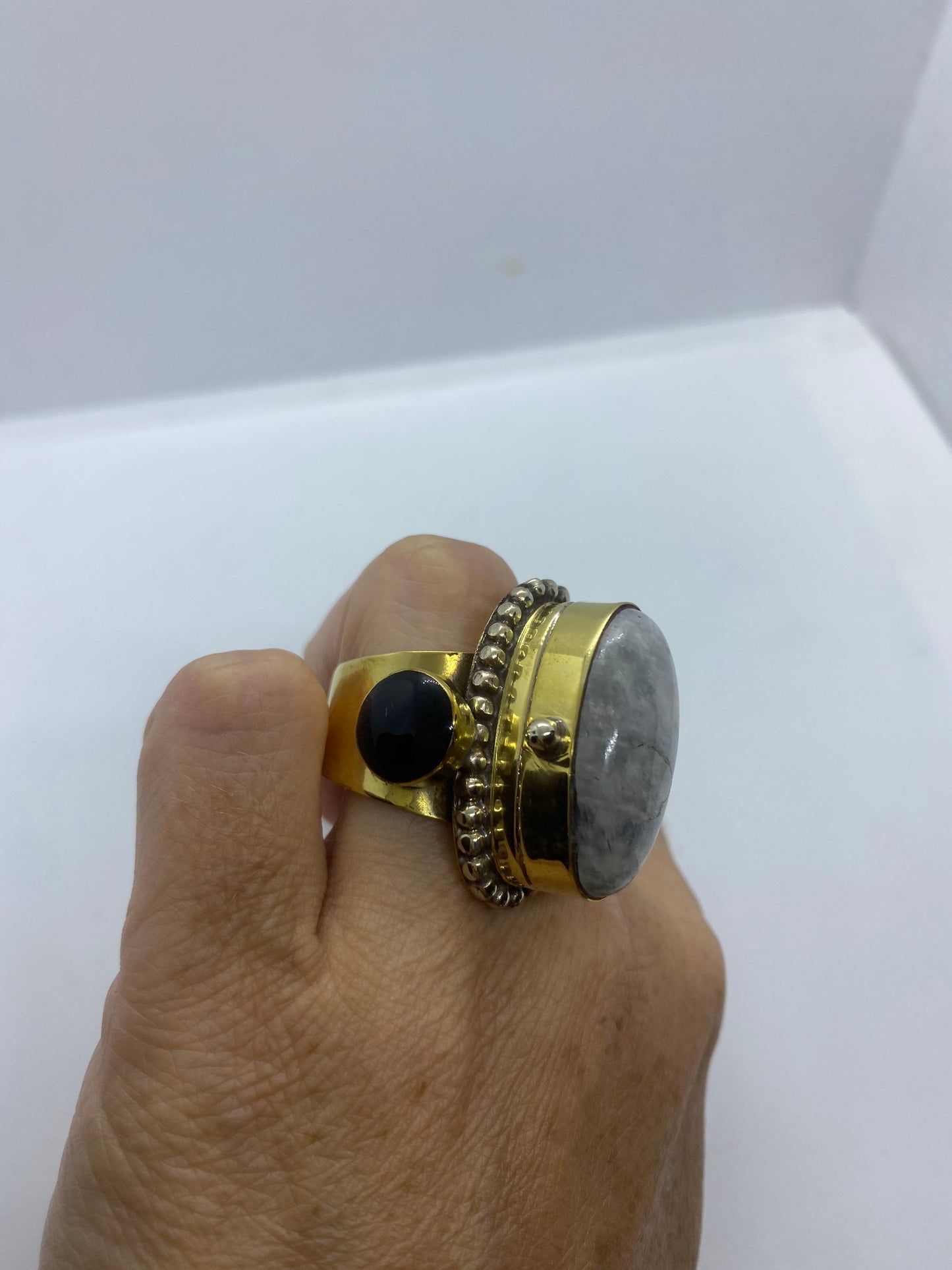 Large Stone Brass Knuckle poison pillbox Adjustable Ring