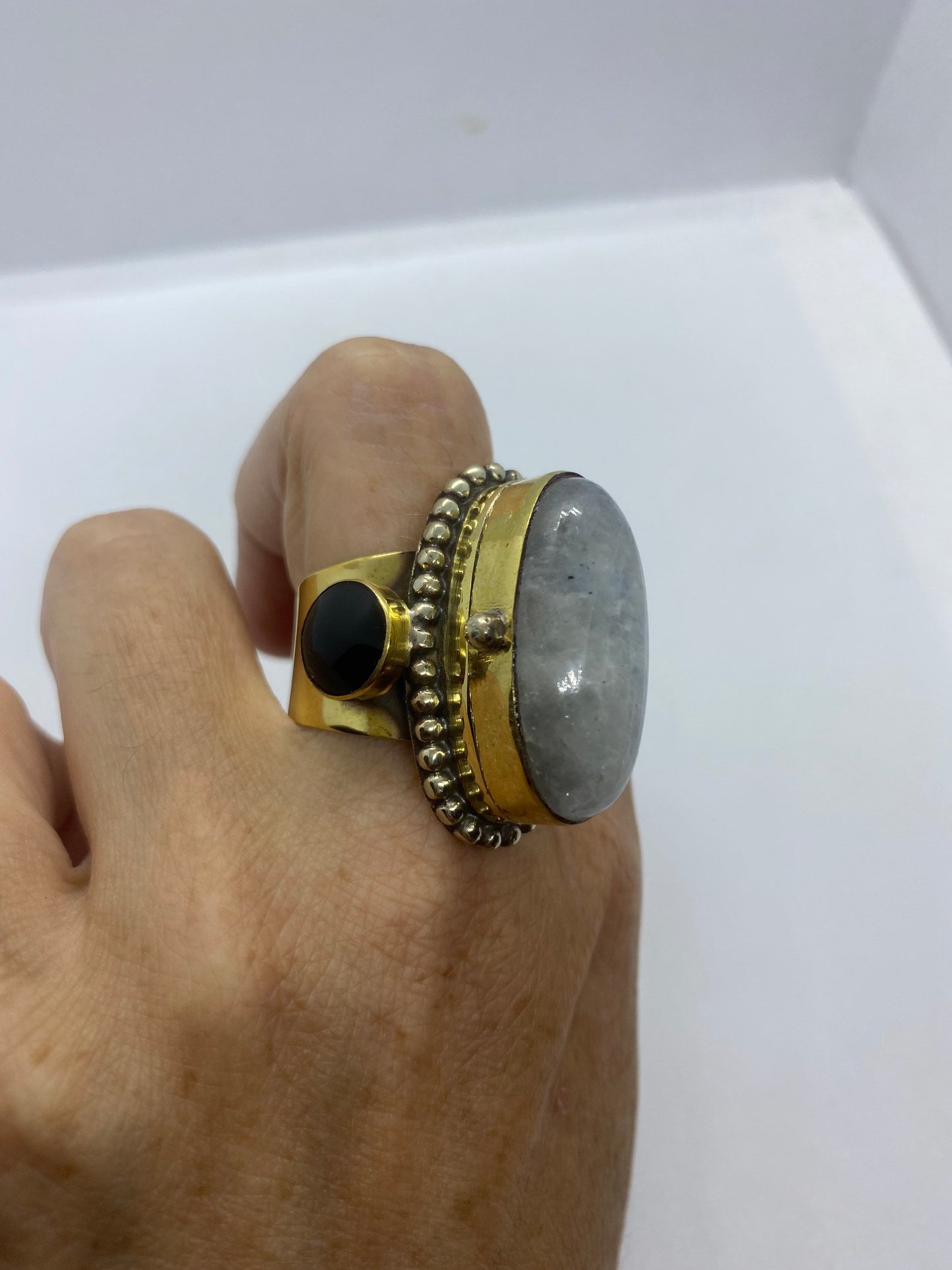 Large Stone Brass Knuckle poison pillbox Adjustable Ring