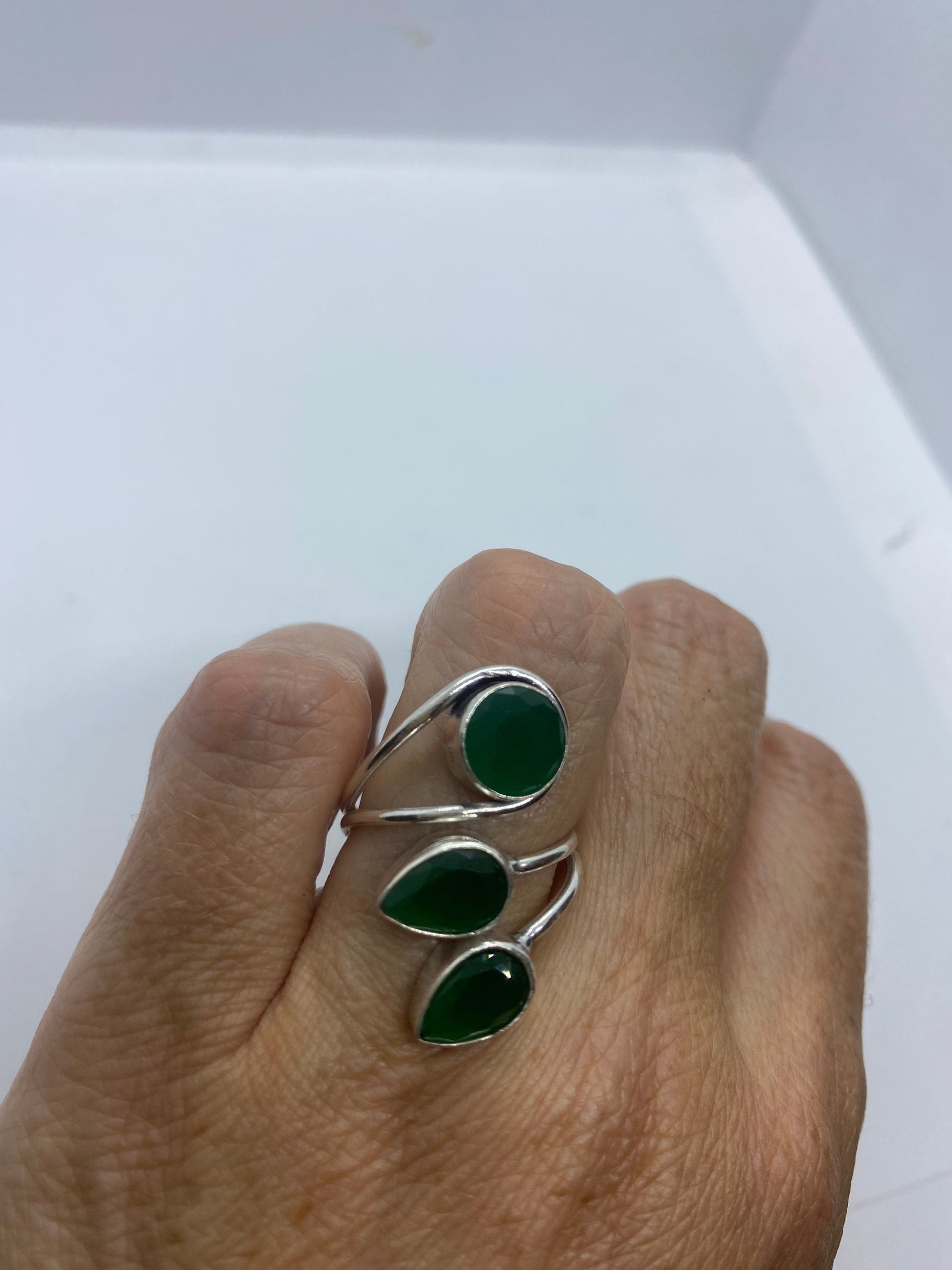 Vintage Green Emerald Chrysoprase White Bronze Silver Ring Adjustable