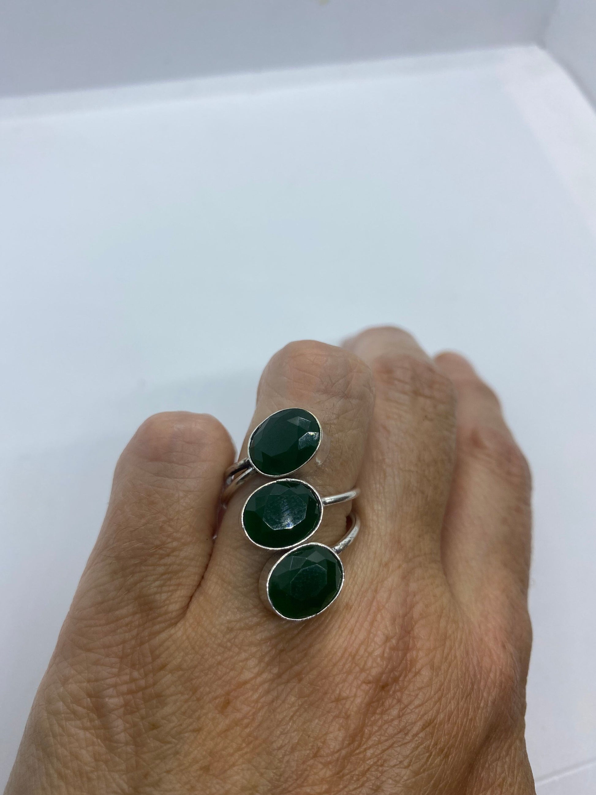 Vintage Green Emerald Chrysoprase White Bronze Silver Ring Adjustable