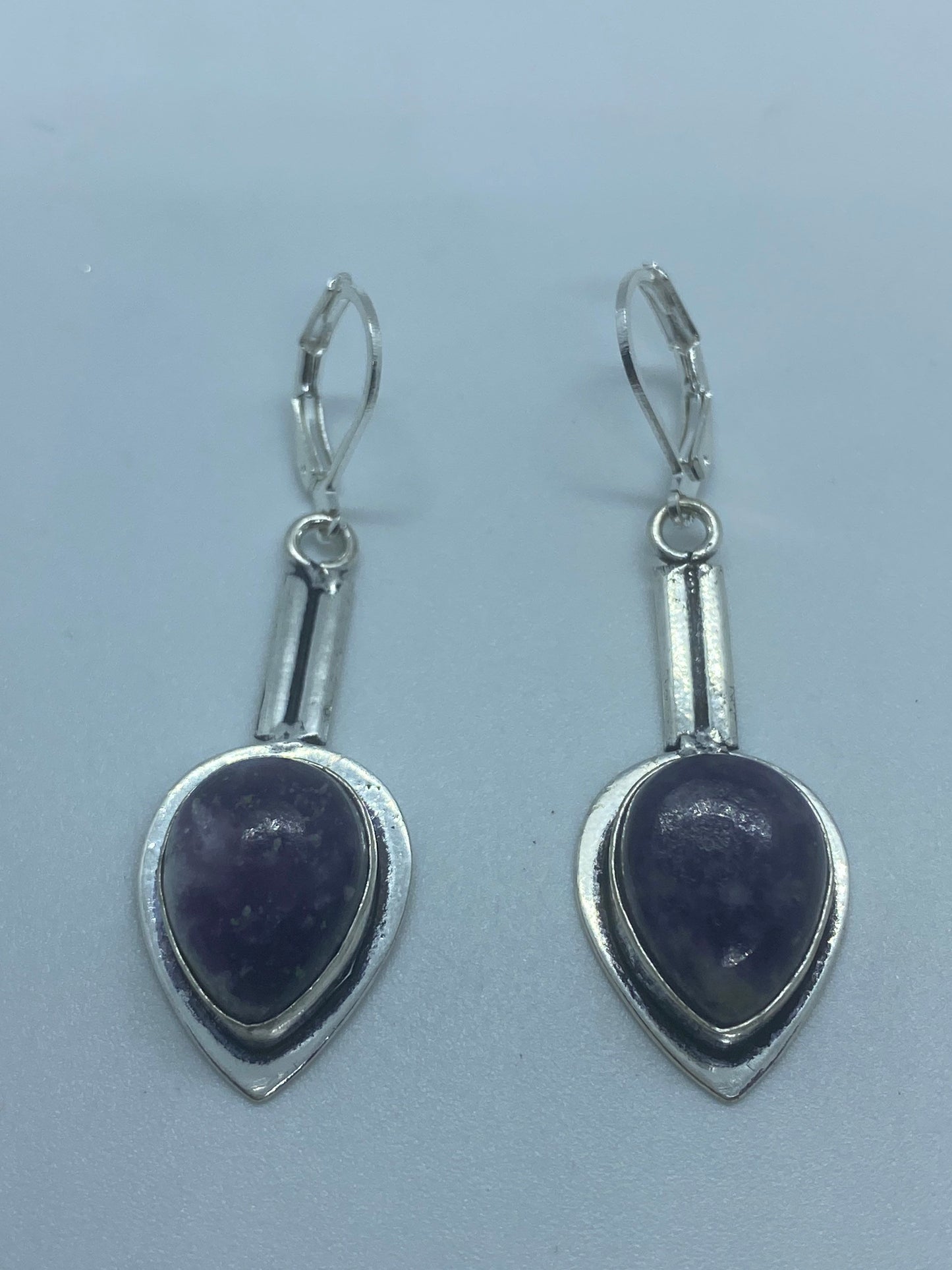 Vintage 925 Sterling Silver Purple Onyx Lever Back Earrings