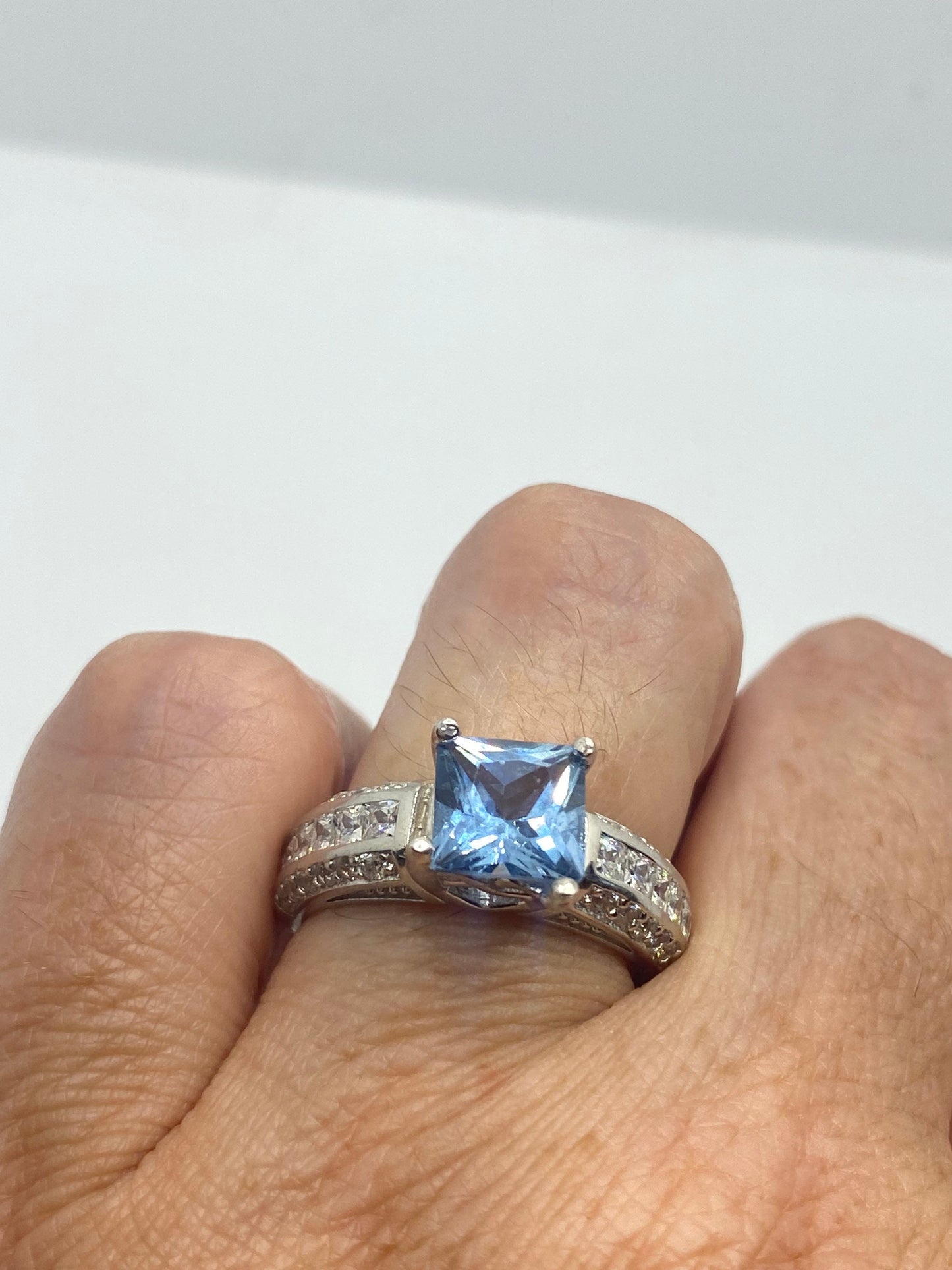 Vintage Genuine Blue Topaz 925 Sterling Silver Ring