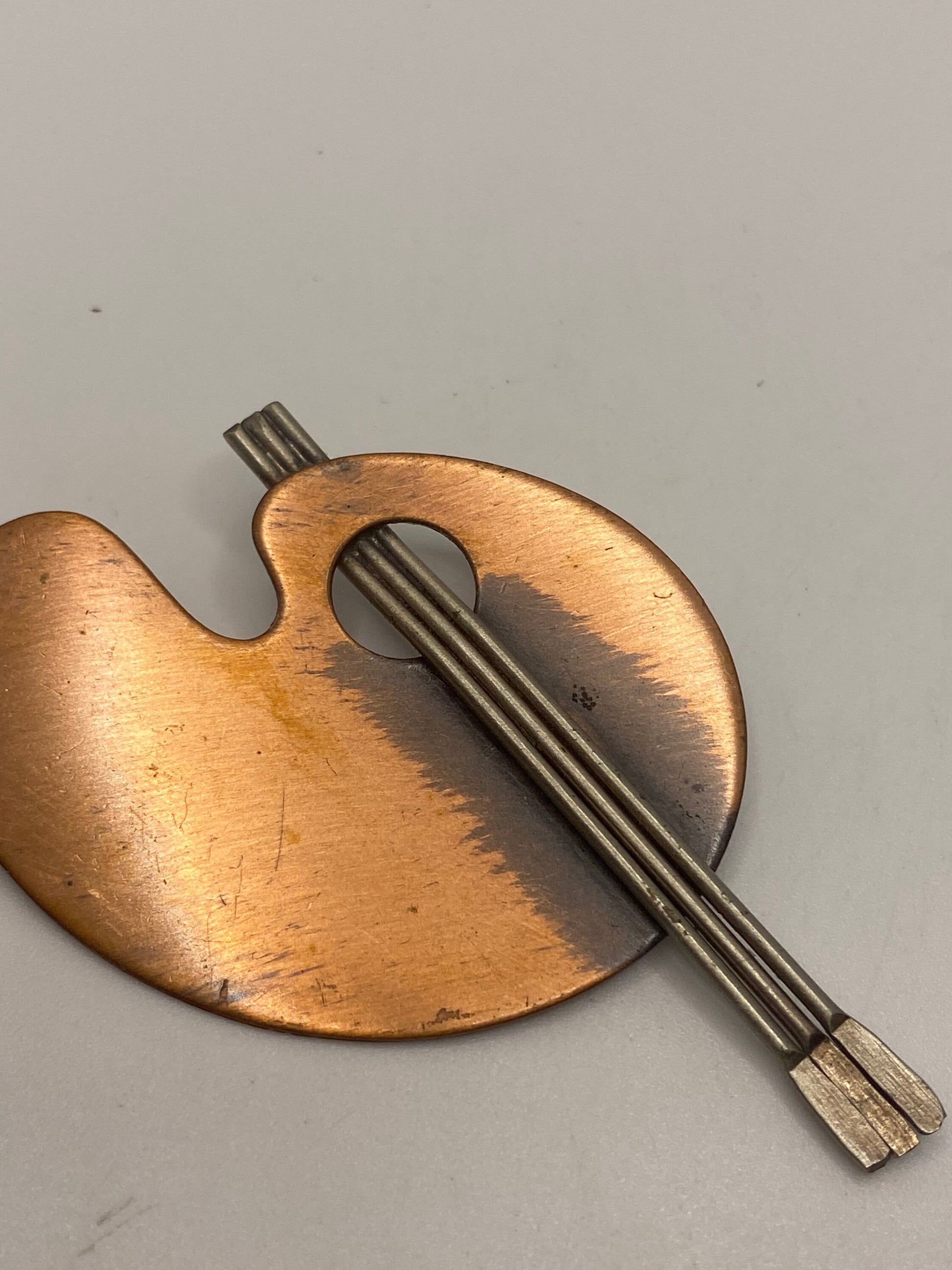 Vintage Deco Copper Painters Palette Brooch Pin