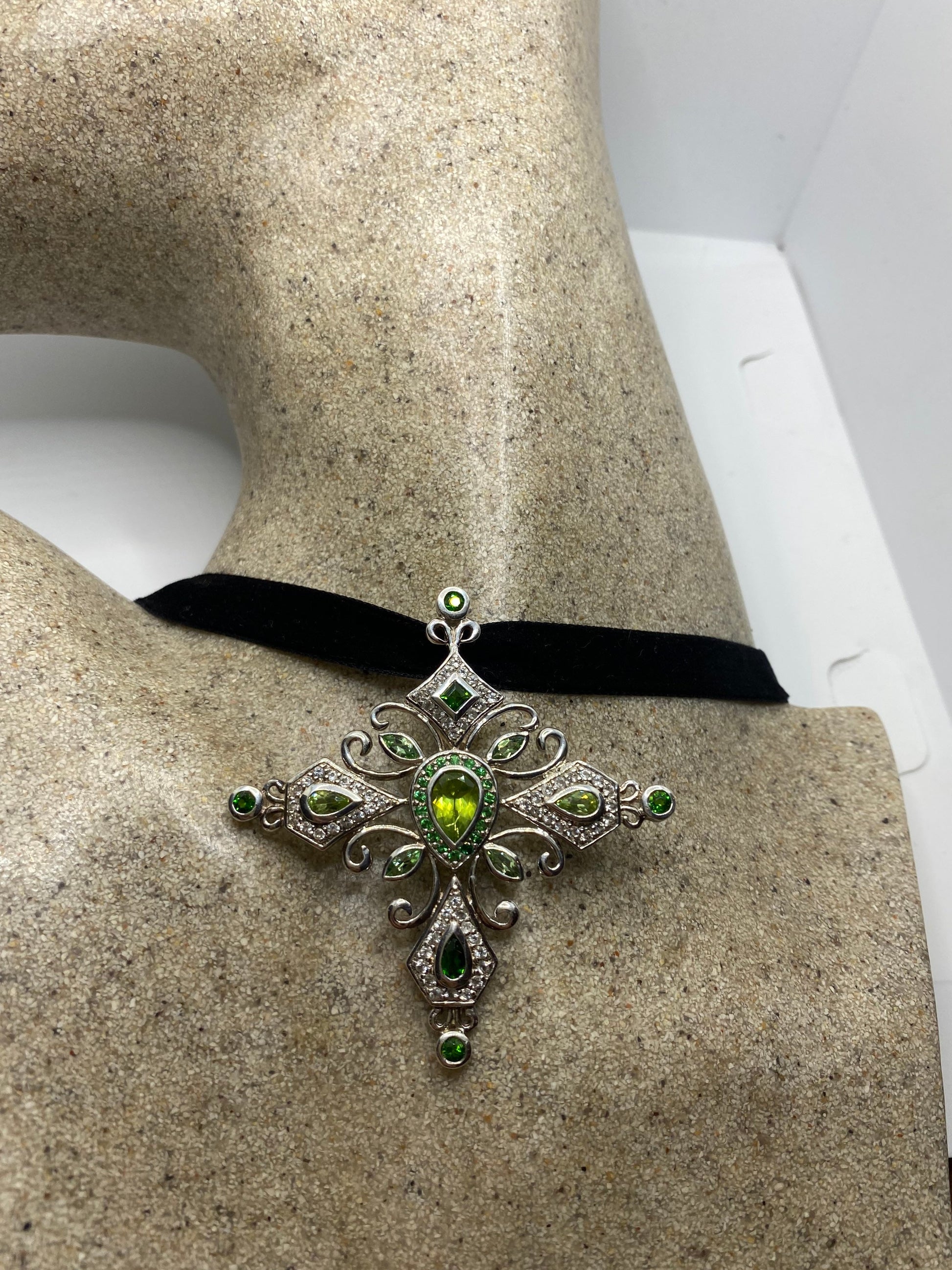 Vintage Green Cross Choker 925 Sterling Silver Crome Dipsode and Peridot Pendant