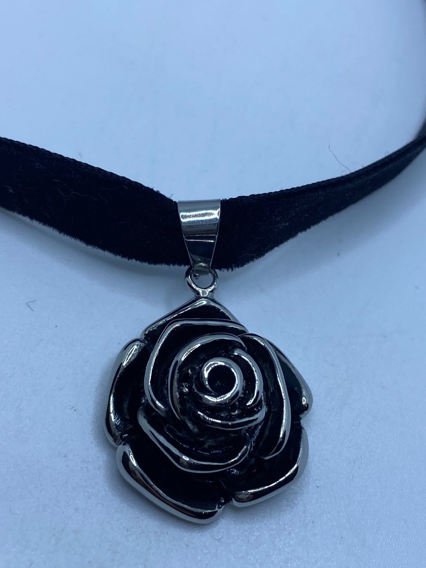 Vintage Rose Choker Silver Stainless Steel Pendant Necklace