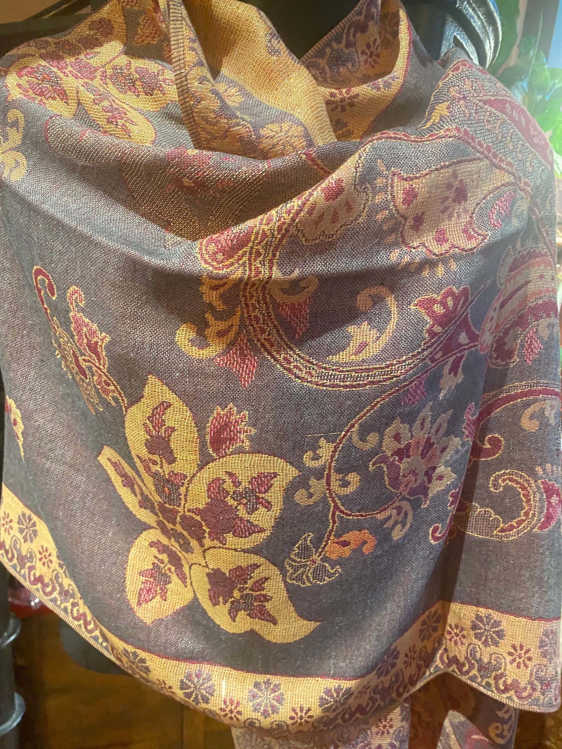 Vintage lavender Gold Paisley Brocade Pashmina Scarf Wrap