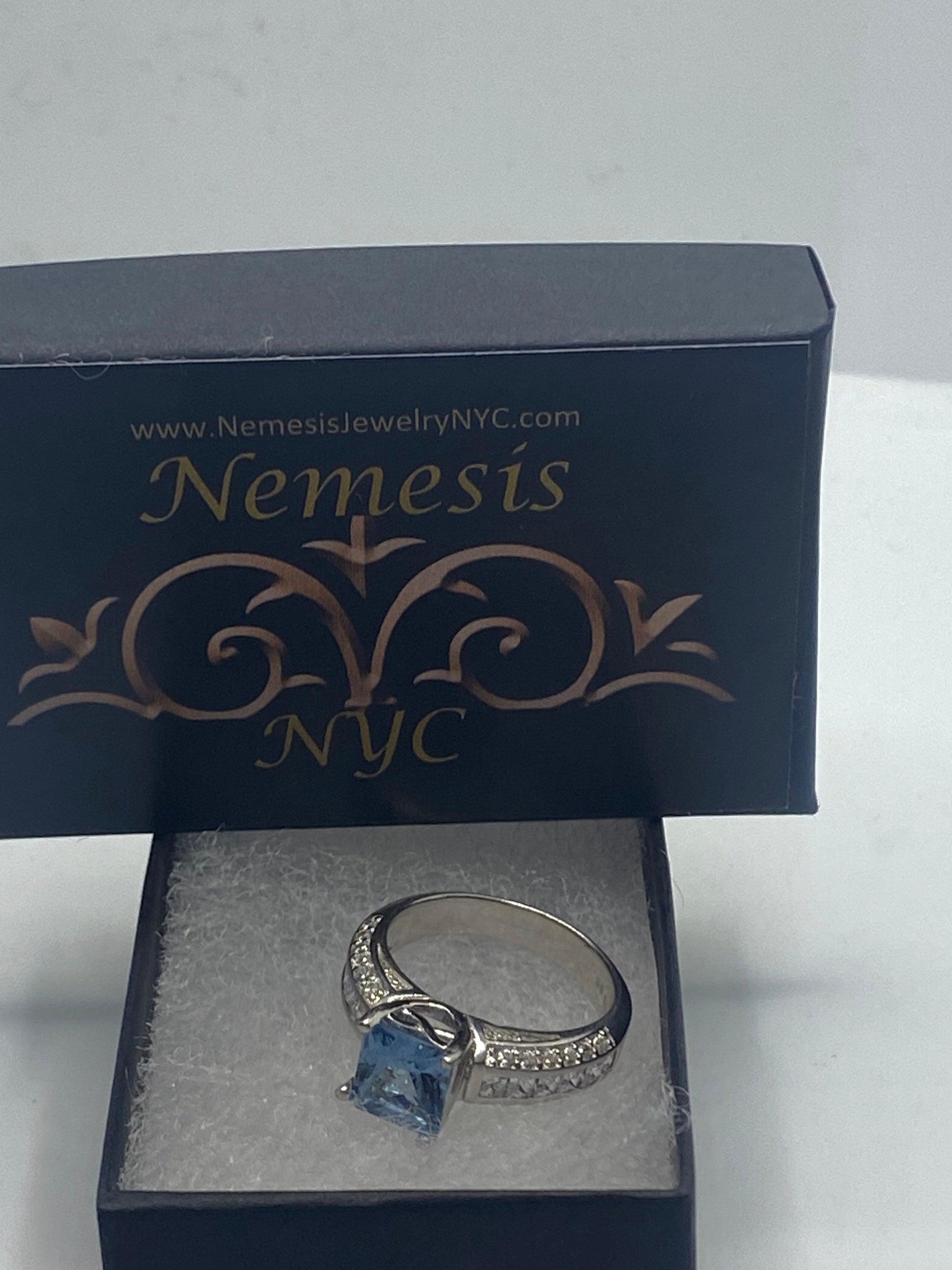 Vintage Genuine Blue Topaz 925 Sterling Silver Ring