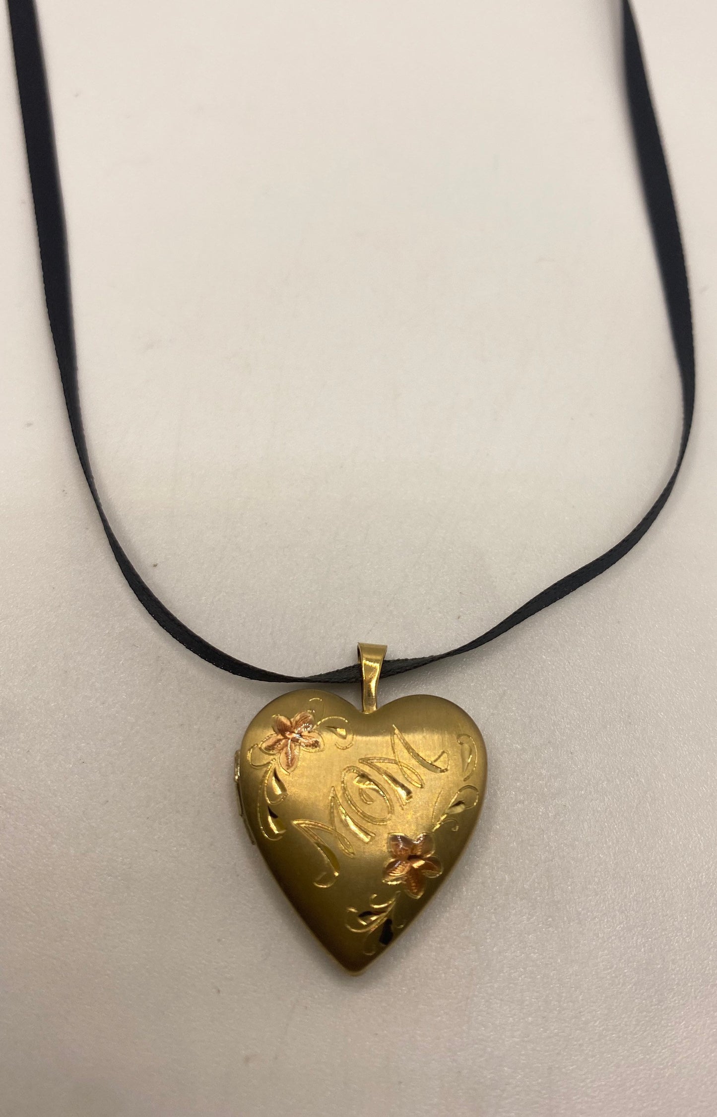 Vintage Heart Locket Choker Gold Filled MOM Necklace